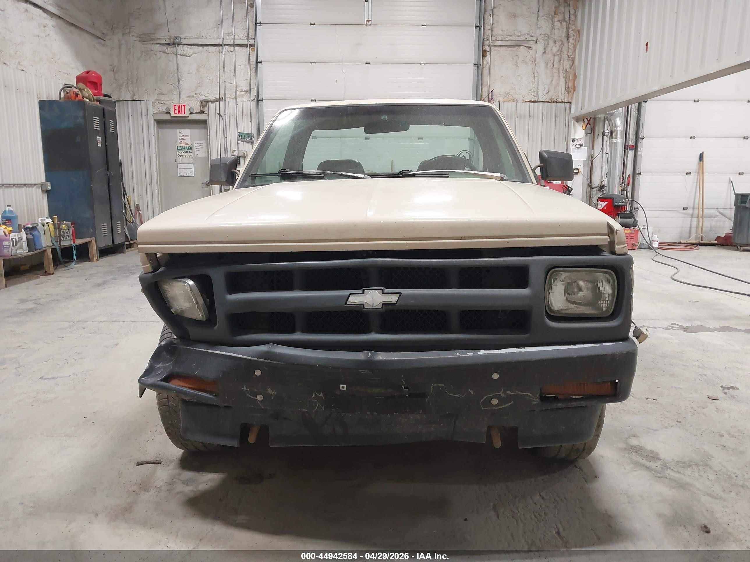 1993 Chevrolet S Truck S10 Tan vin: 1GCCT14Z6P0157979