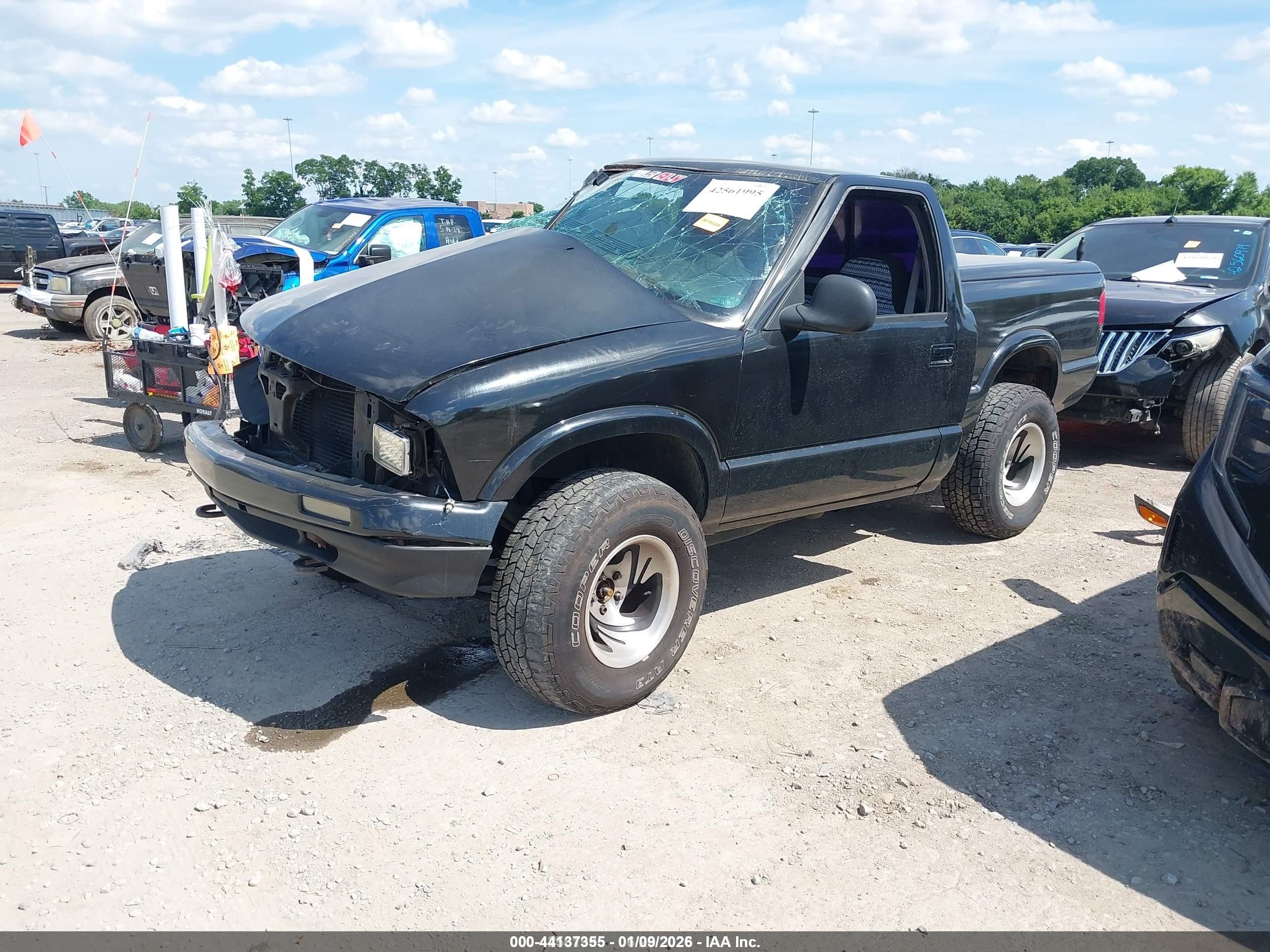 1994 Chevrolet S Truck S10 Black vin: 1GCCT14Z6RK159755
