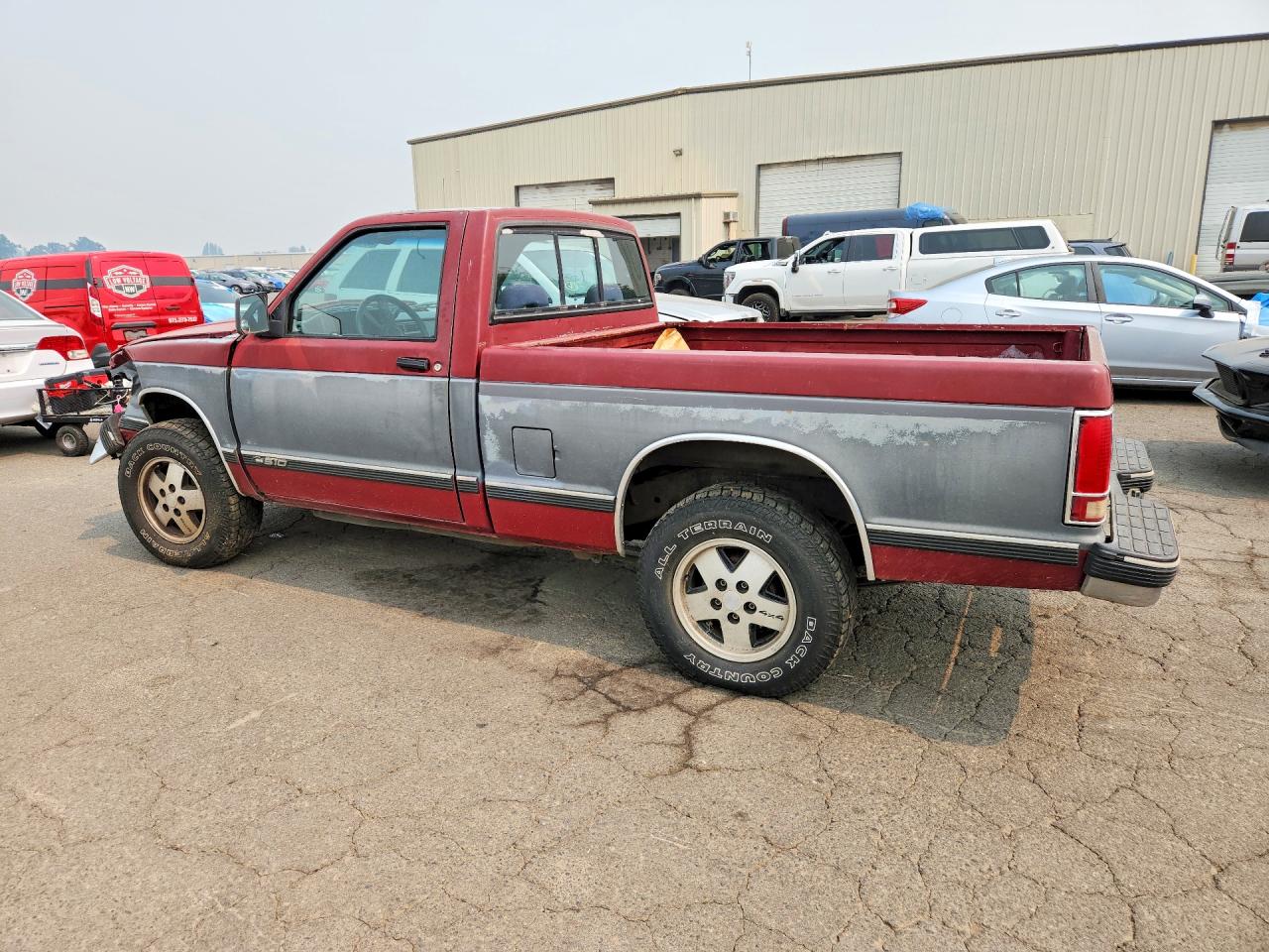 1992 Chevrolet S Truck S10 Red vin: 1GCCT14Z9N8210270