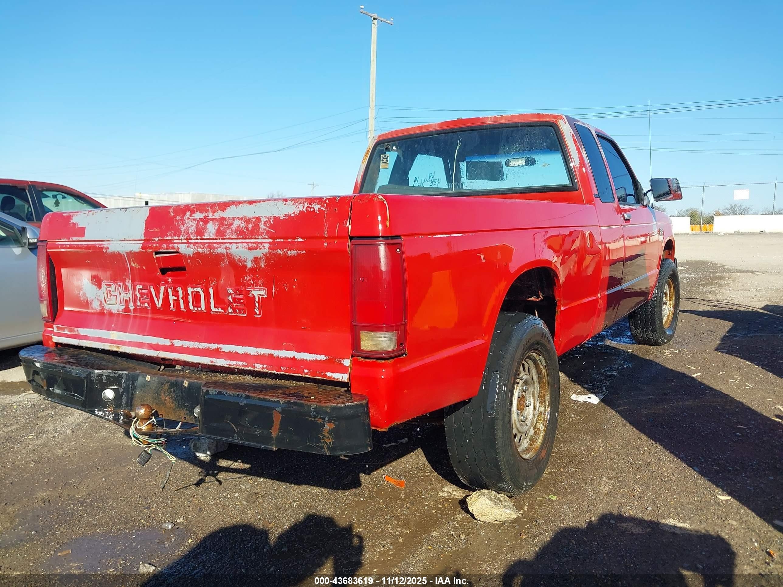 1988 Chevrolet S Truck S10 Red vin: 1GCCT19RXJ8236136