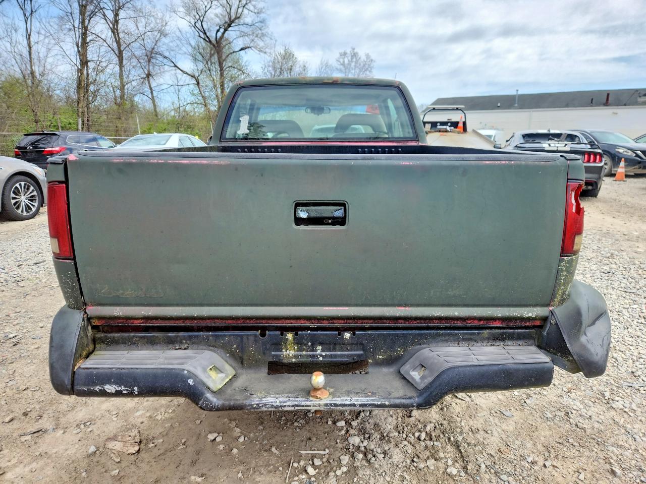 1996 Chevrolet S Truck S10 Green vin: 1GCCT19W1TK186755