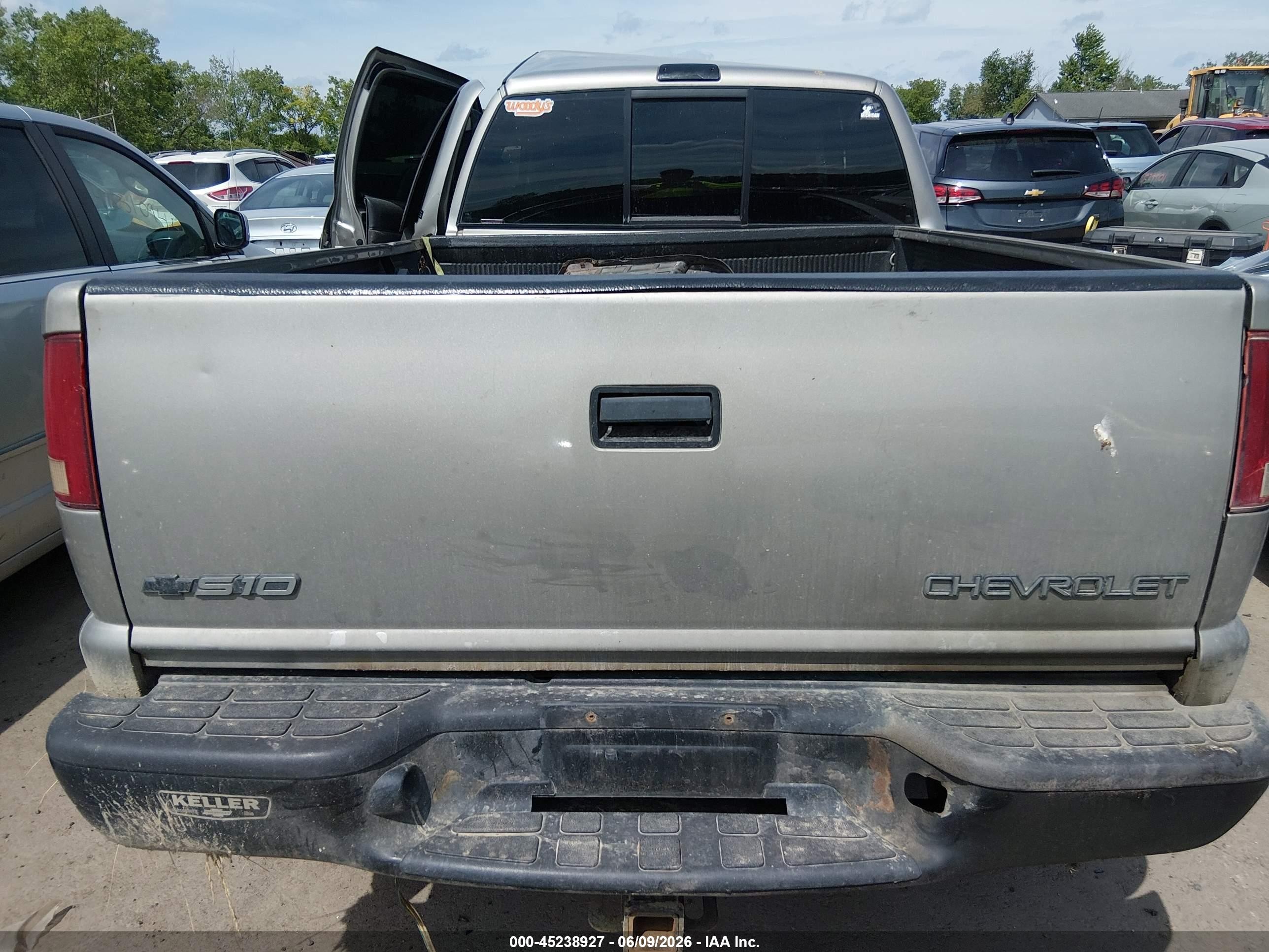 2002 Chevrolet S-10 Ls Brown vin: 1GCCT19W328191032