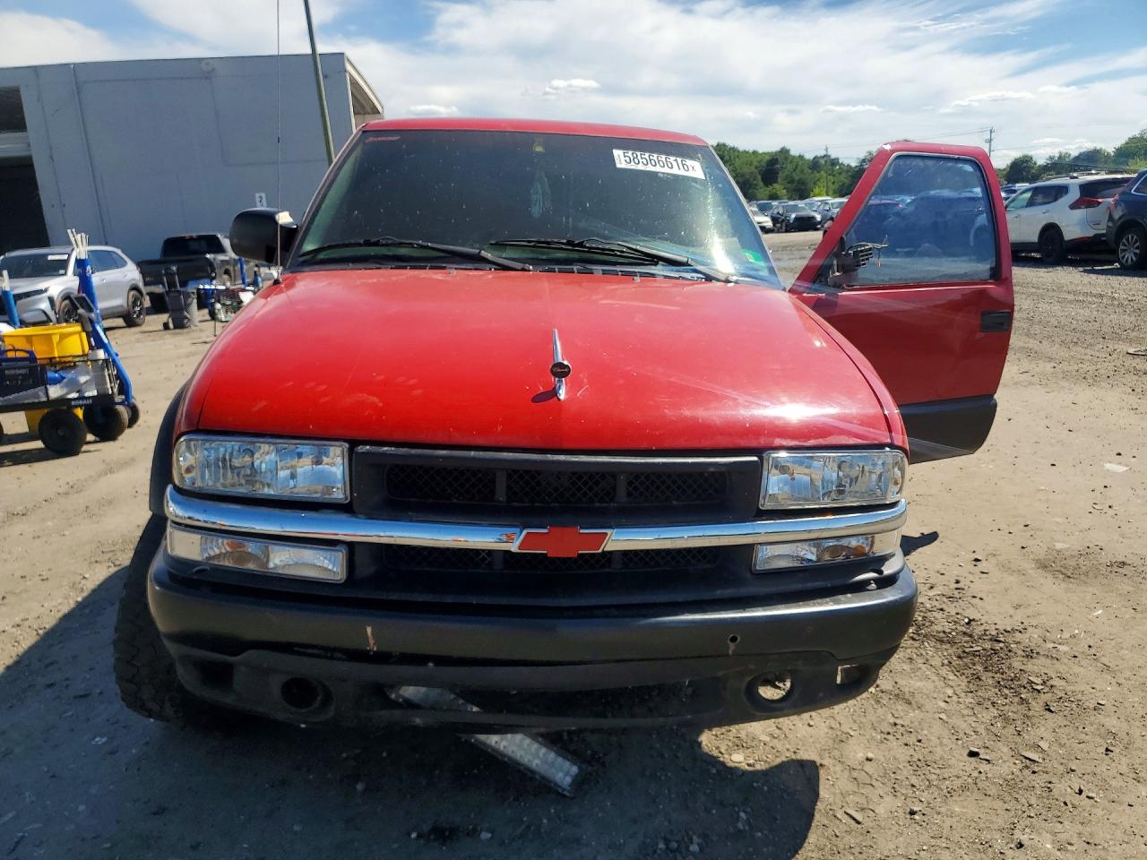1999 Chevrolet S Truck S10 Red vin: 1GCCT19W4X8161920