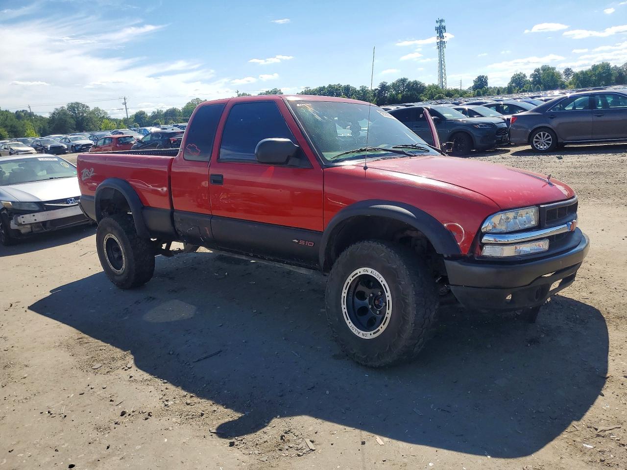 1999 Chevrolet S Truck S10 Red vin: 1GCCT19W4X8161920