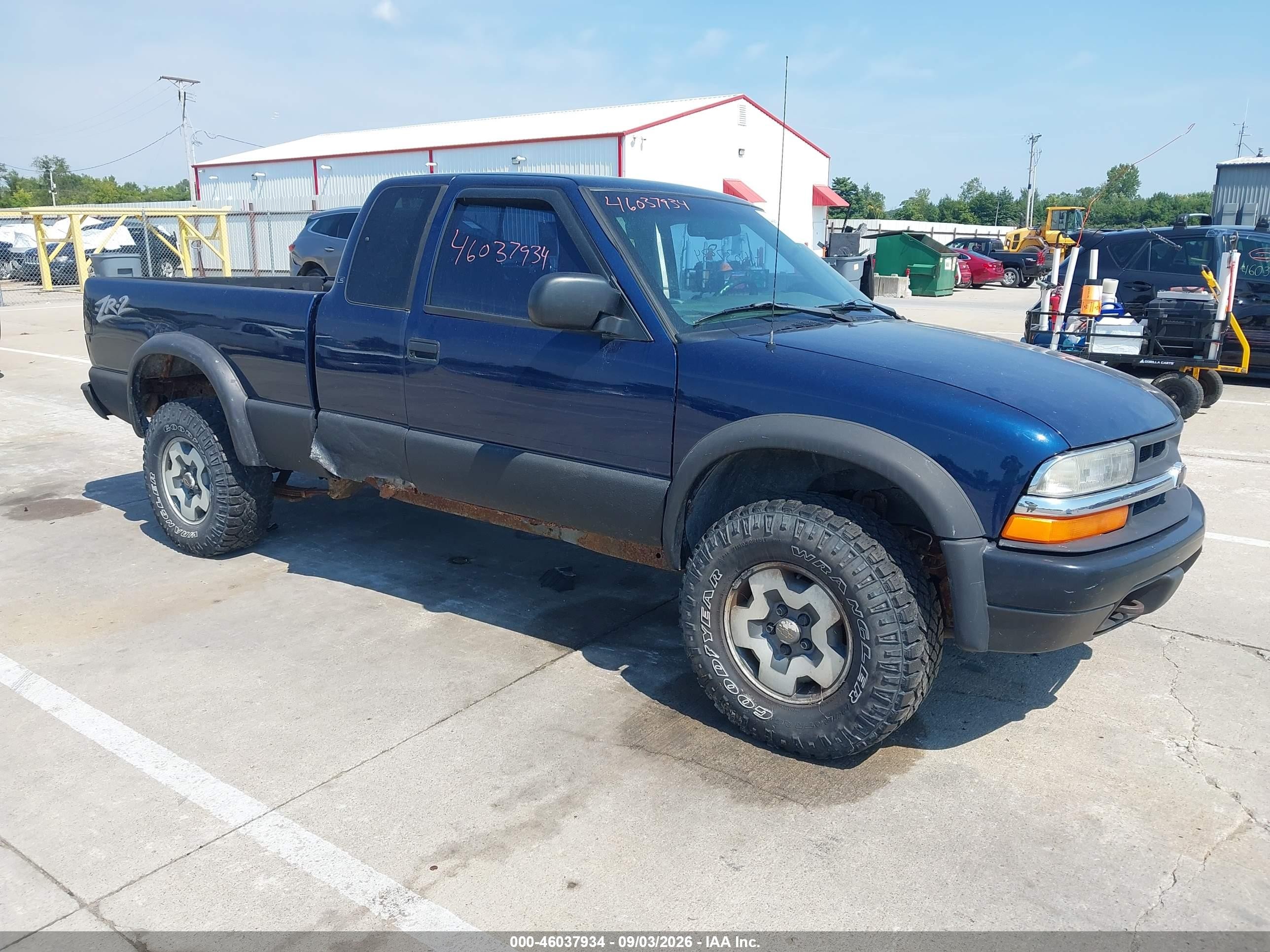 2000 Chevrolet S-10 Ls Blue vin: 1GCCT19W6Y8299041