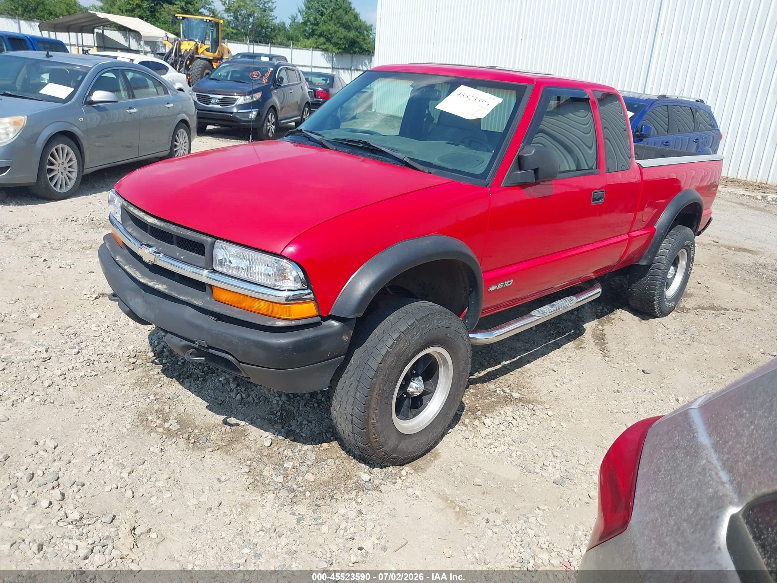 2000 Chevrolet S-10 Ls Red vin: 1GCCT19W8Y8141817