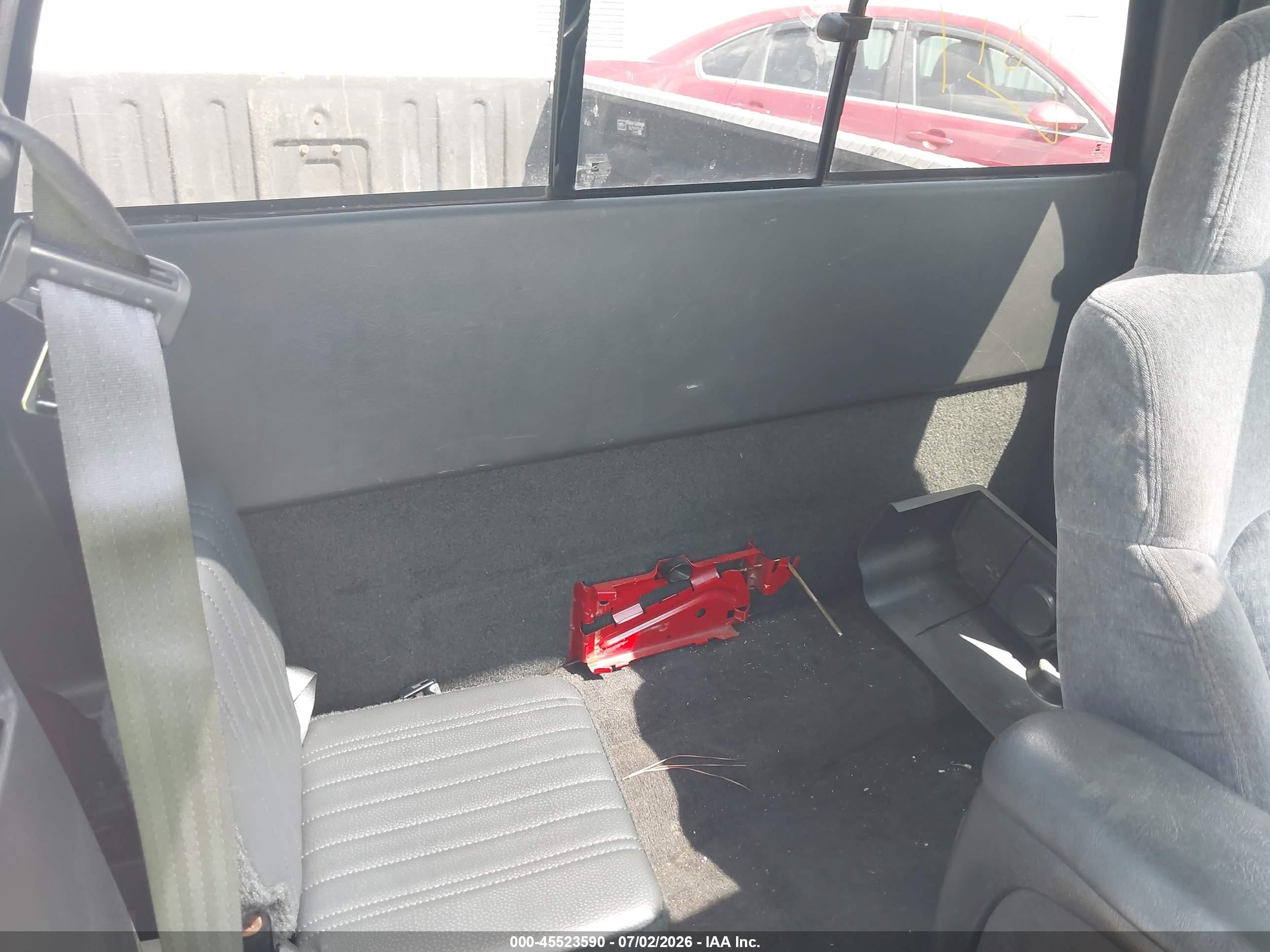 2000 Chevrolet S-10 Ls Red vin: 1GCCT19W8Y8141817