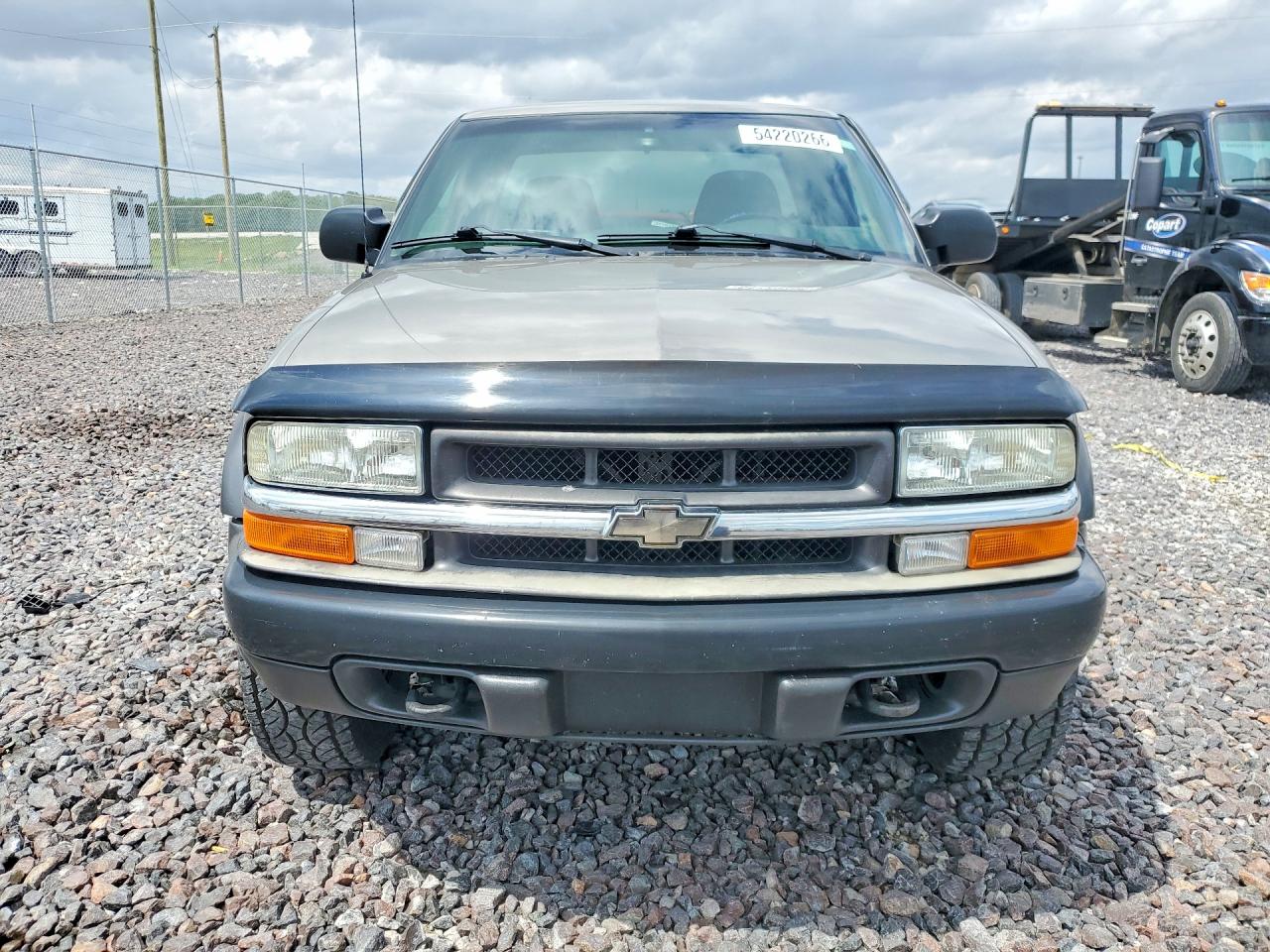 2003 Chevrolet S Truck S10 Silver vin: 1GCCT19X438230396