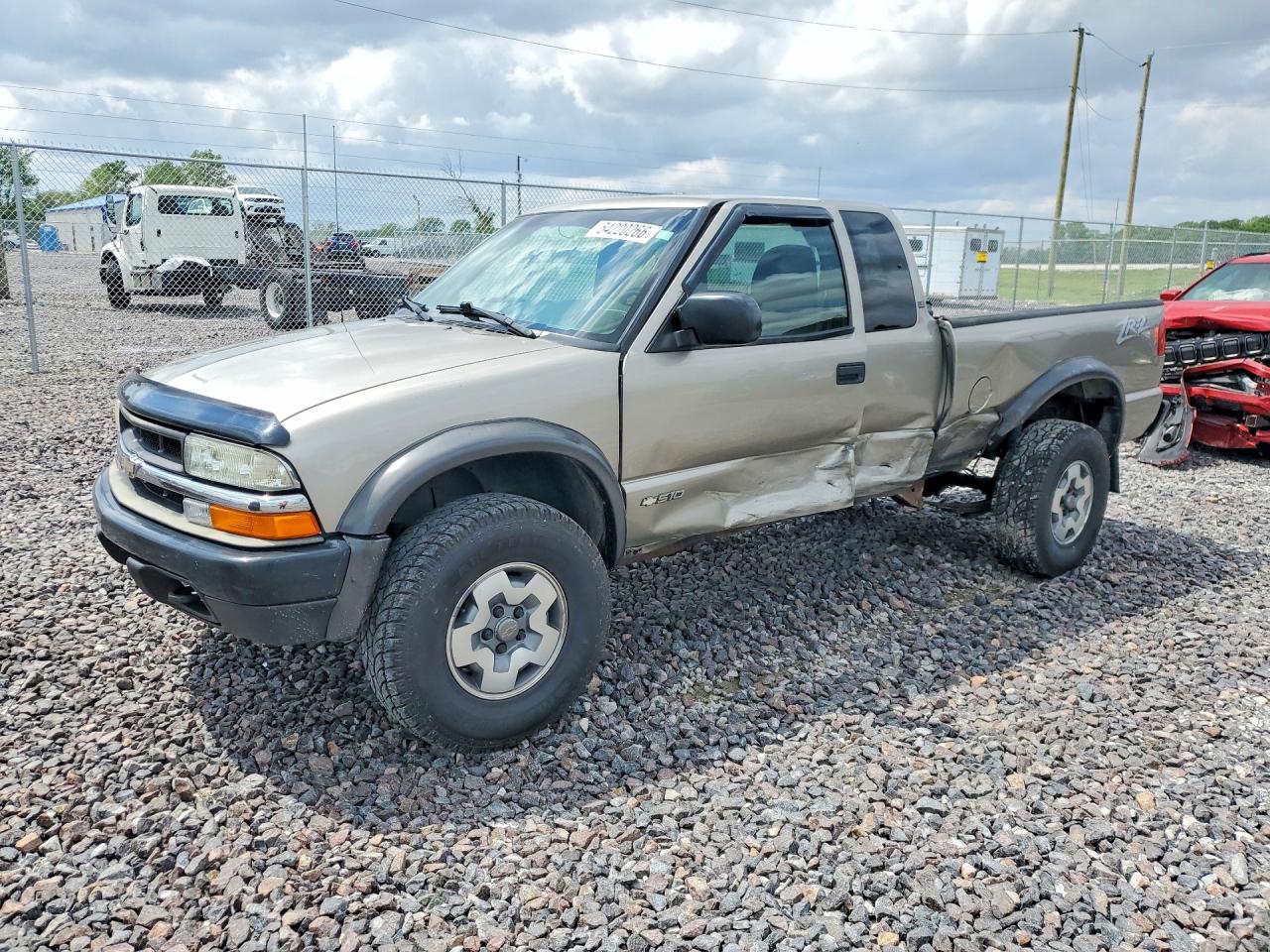 2003 Chevrolet S Truck S10 Silver vin: 1GCCT19X438230396
