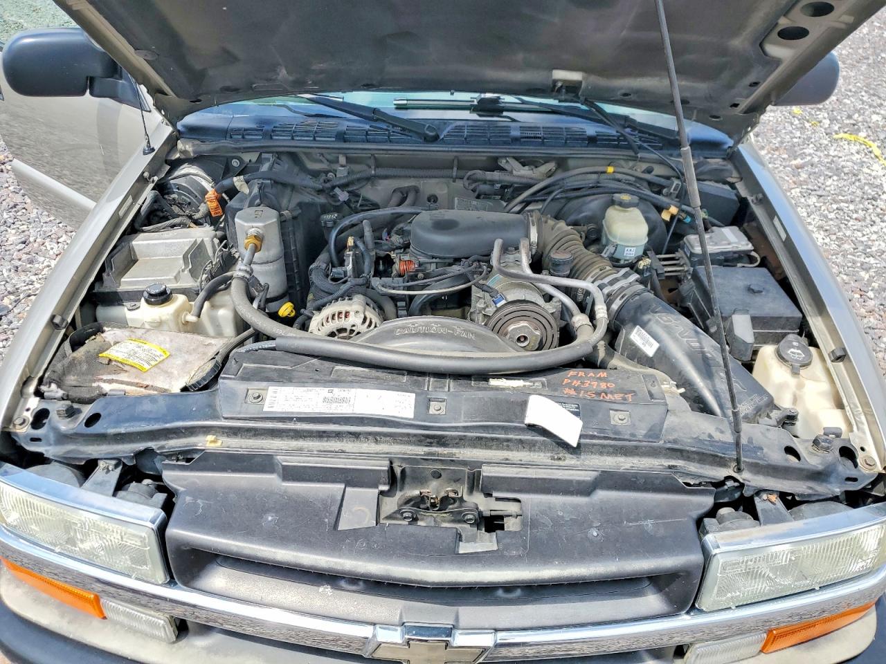 2003 Chevrolet S Truck S10 Silver vin: 1GCCT19X438230396