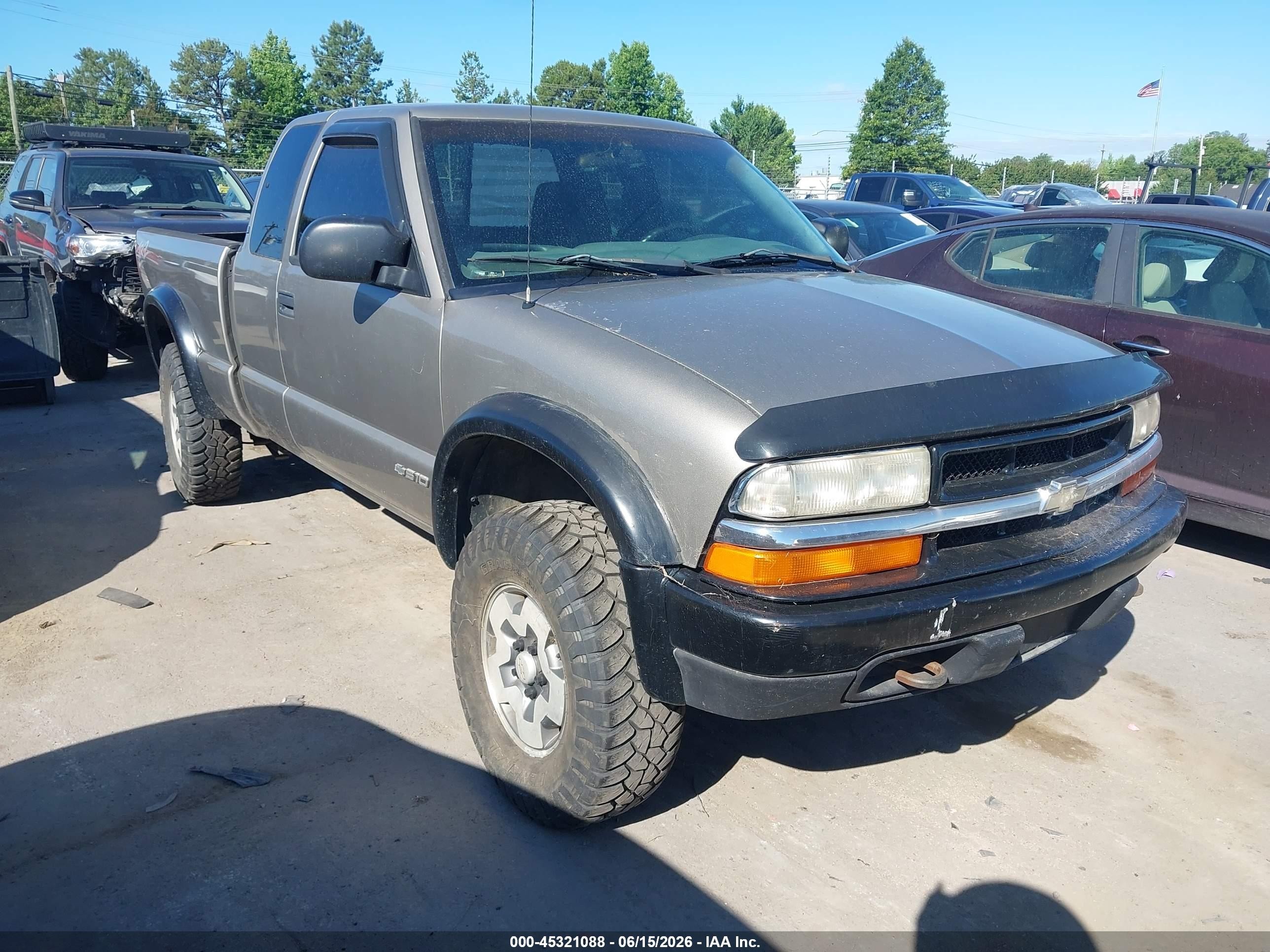 2003 Chevrolet S-10 Ls Серый vin: 1GCCT19X938192129