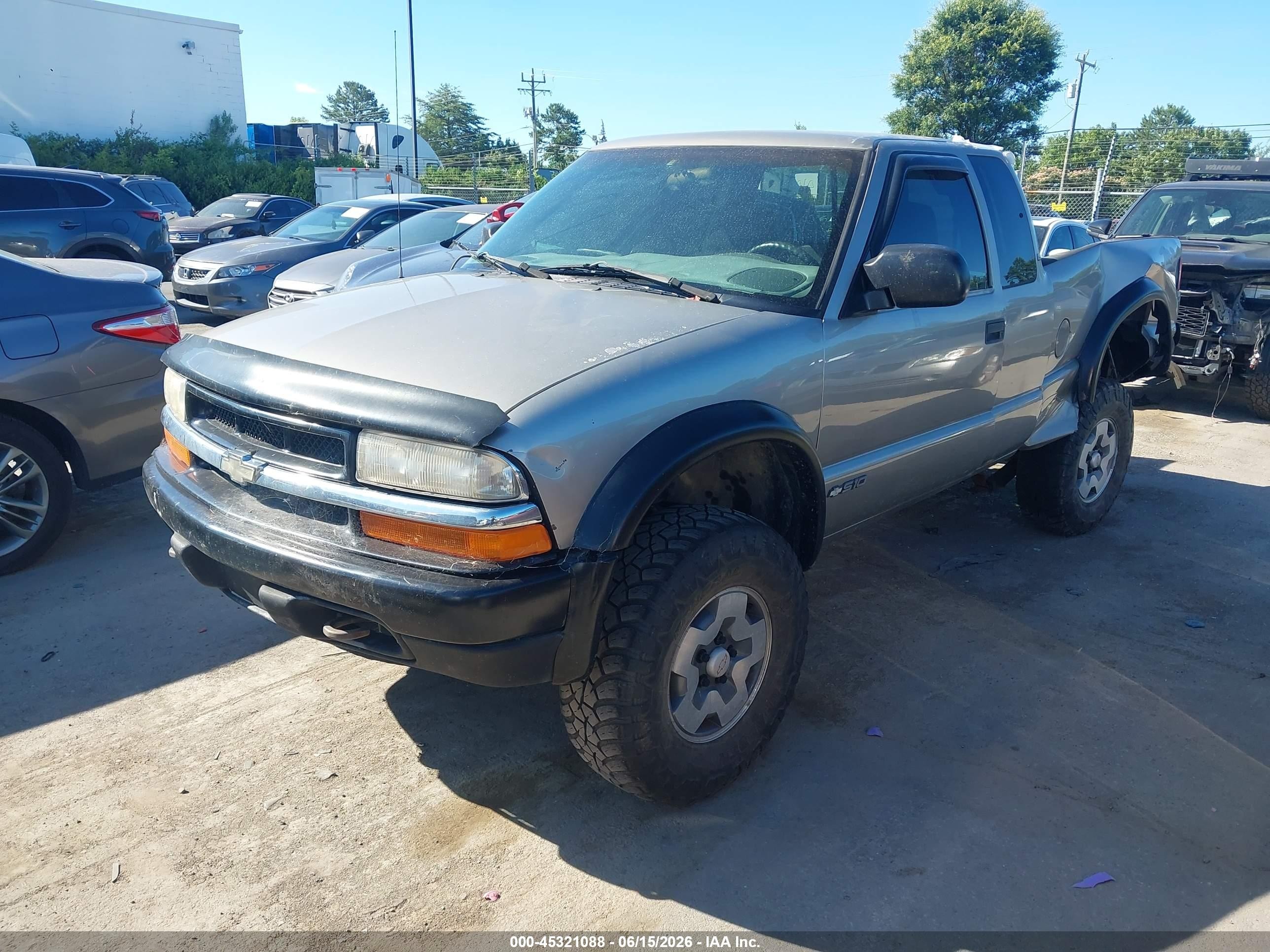 2003 Chevrolet S-10 Ls Серый vin: 1GCCT19X938192129