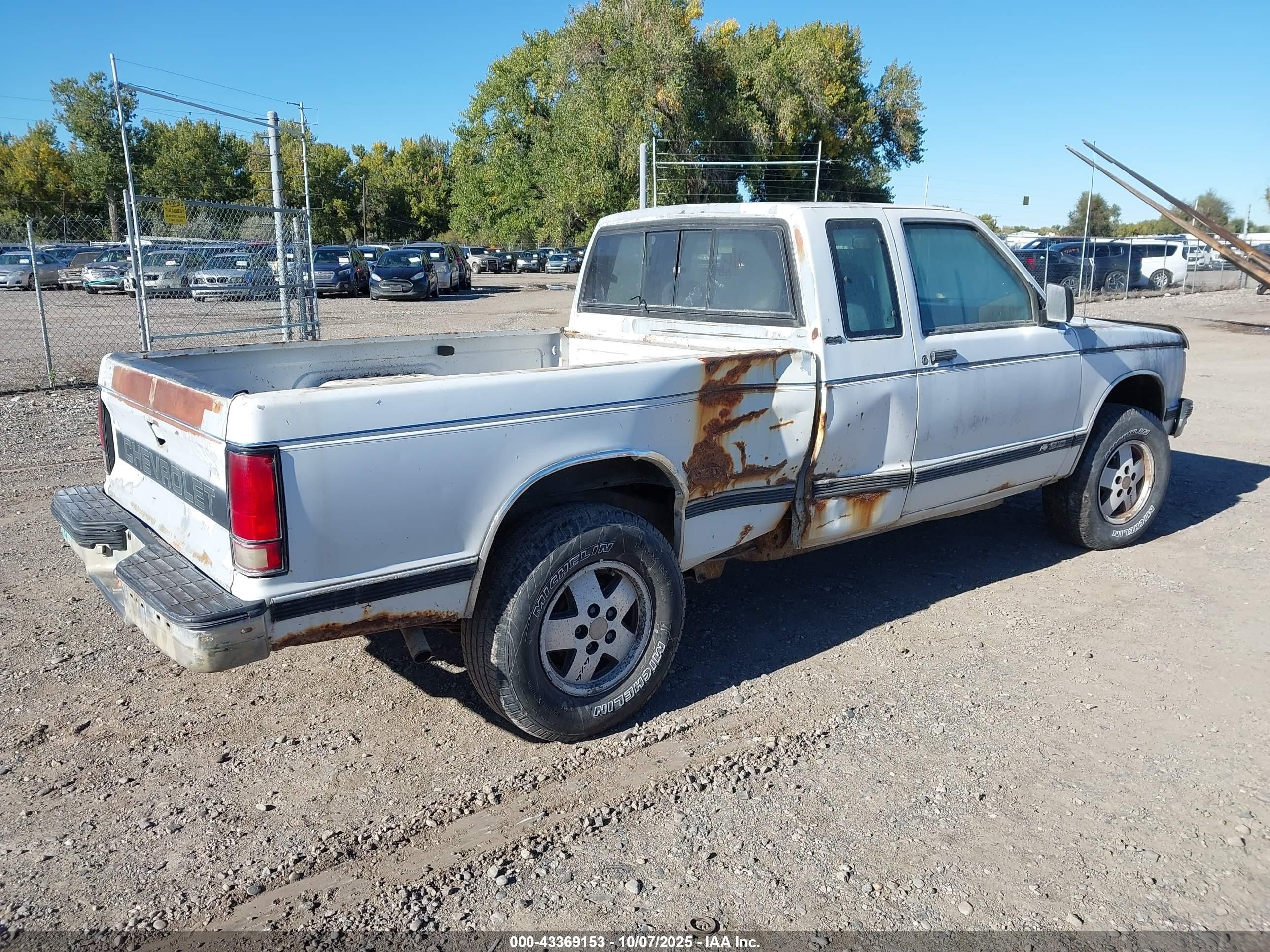 1993 Chevrolet S Truck S10 White vin: 1GCCT19Z3P8176449