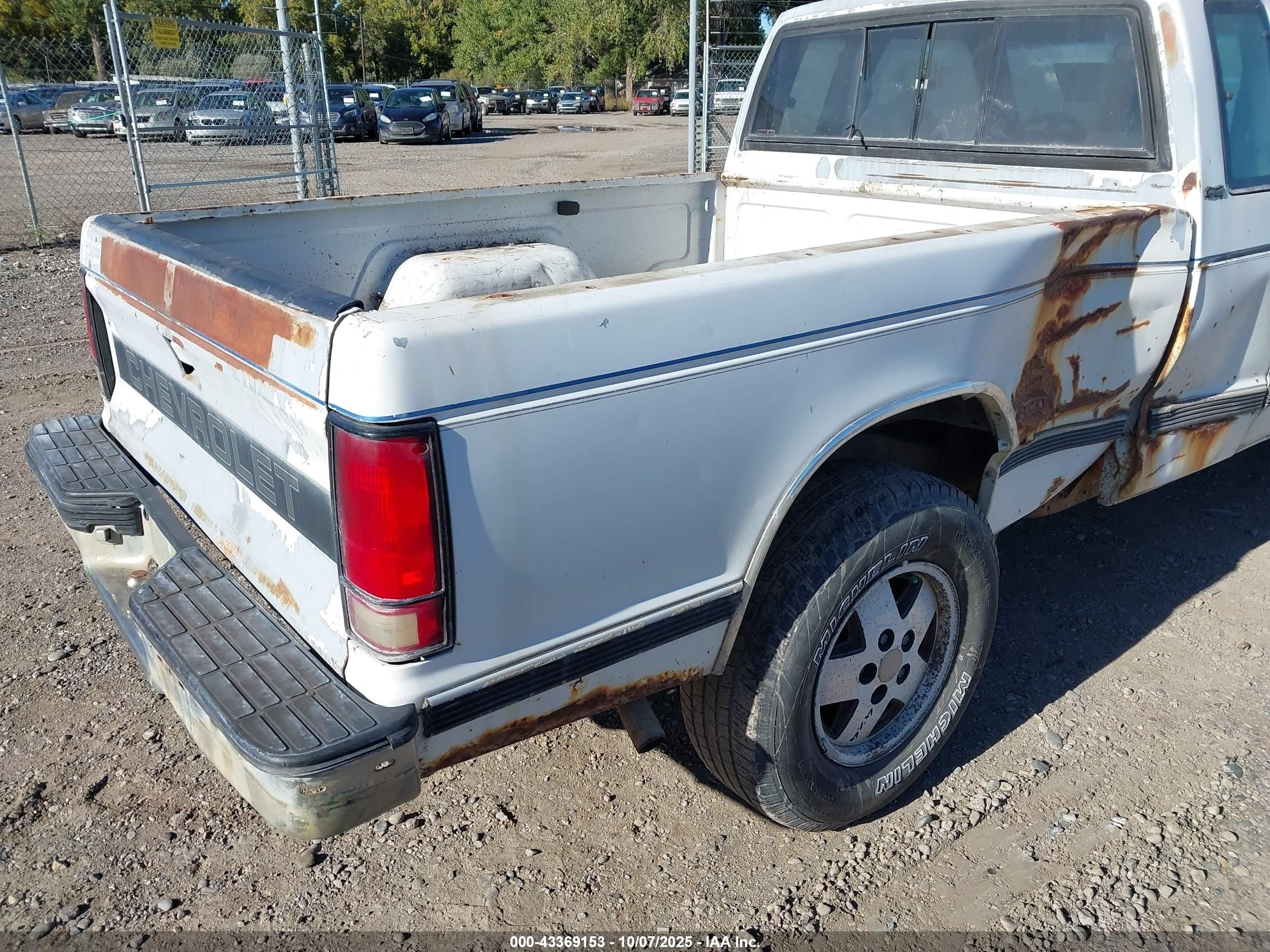 1993 Chevrolet S Truck S10 White vin: 1GCCT19Z3P8176449
