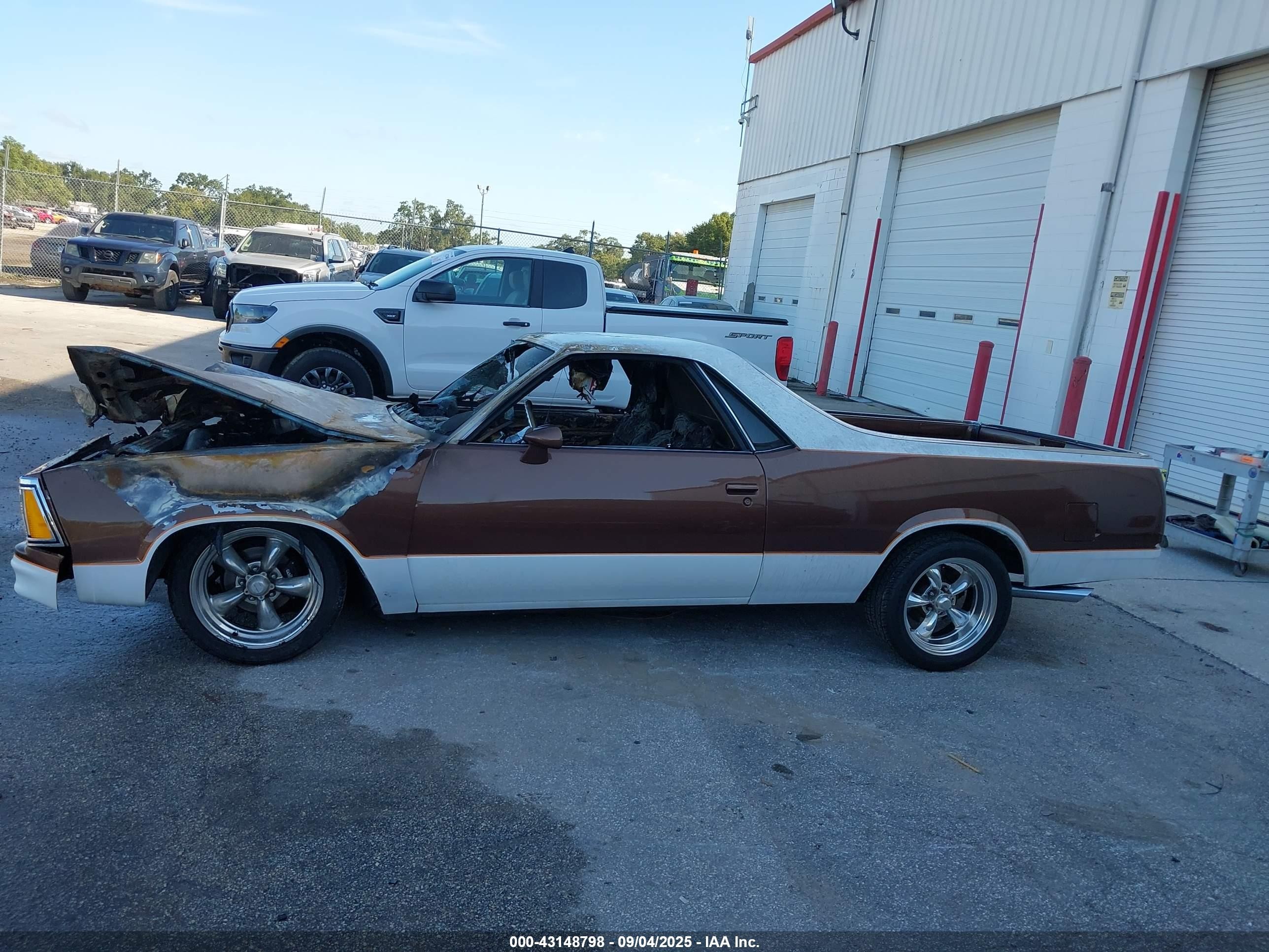 1981 Chevrolet El Camino   Brown vin: 1GCCW80H1BR473940
