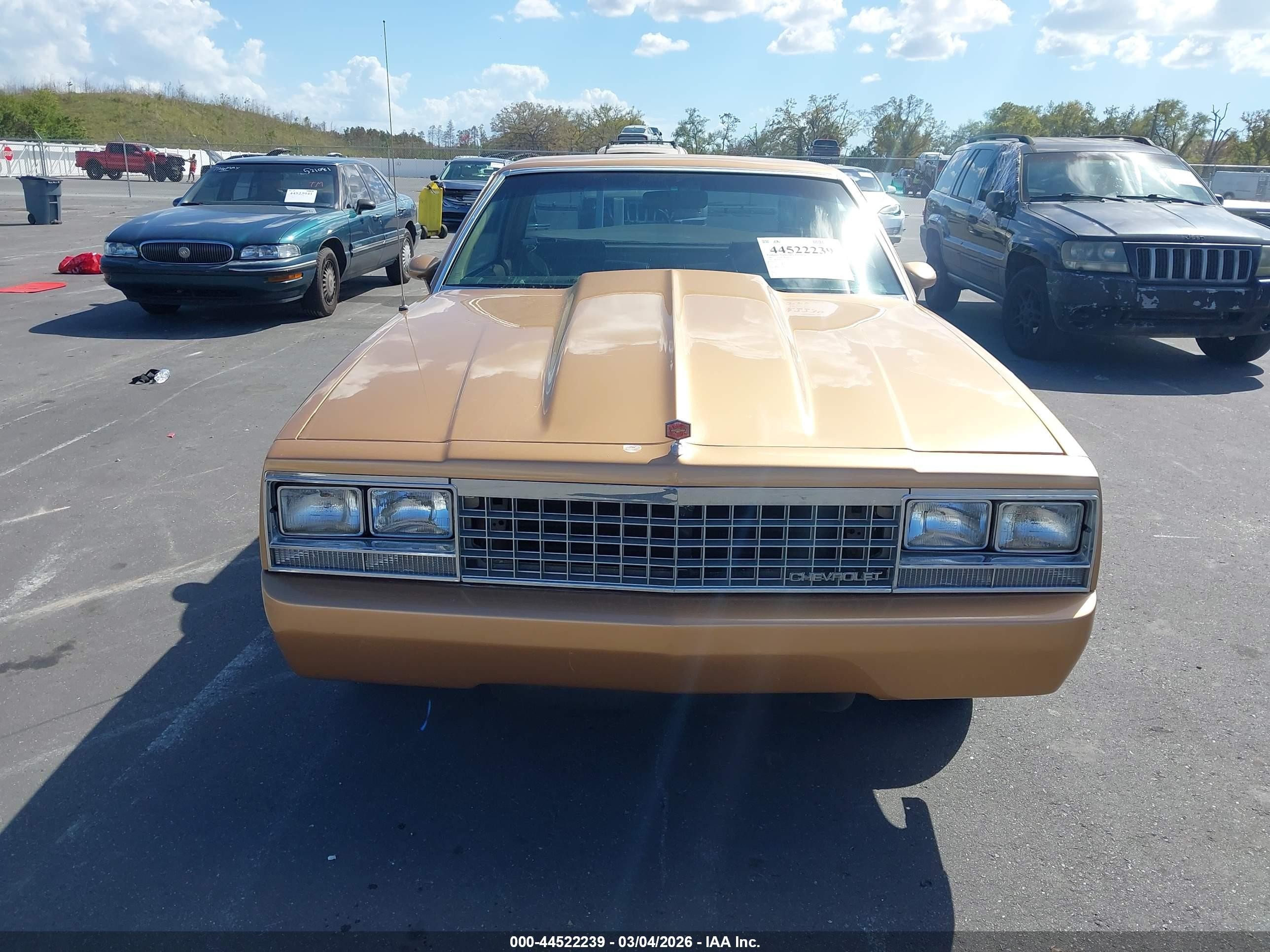 1982 Chevrolet El Camino   Gold vin: 1GCCW80J3CR208991