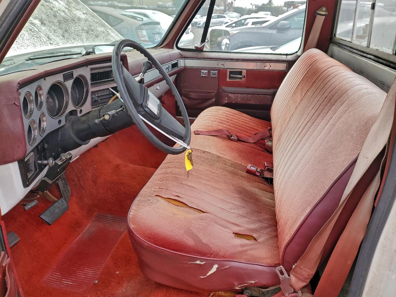 1982 Chevrolet C10 Two Tone vin: 1GCDC14CXCS109805