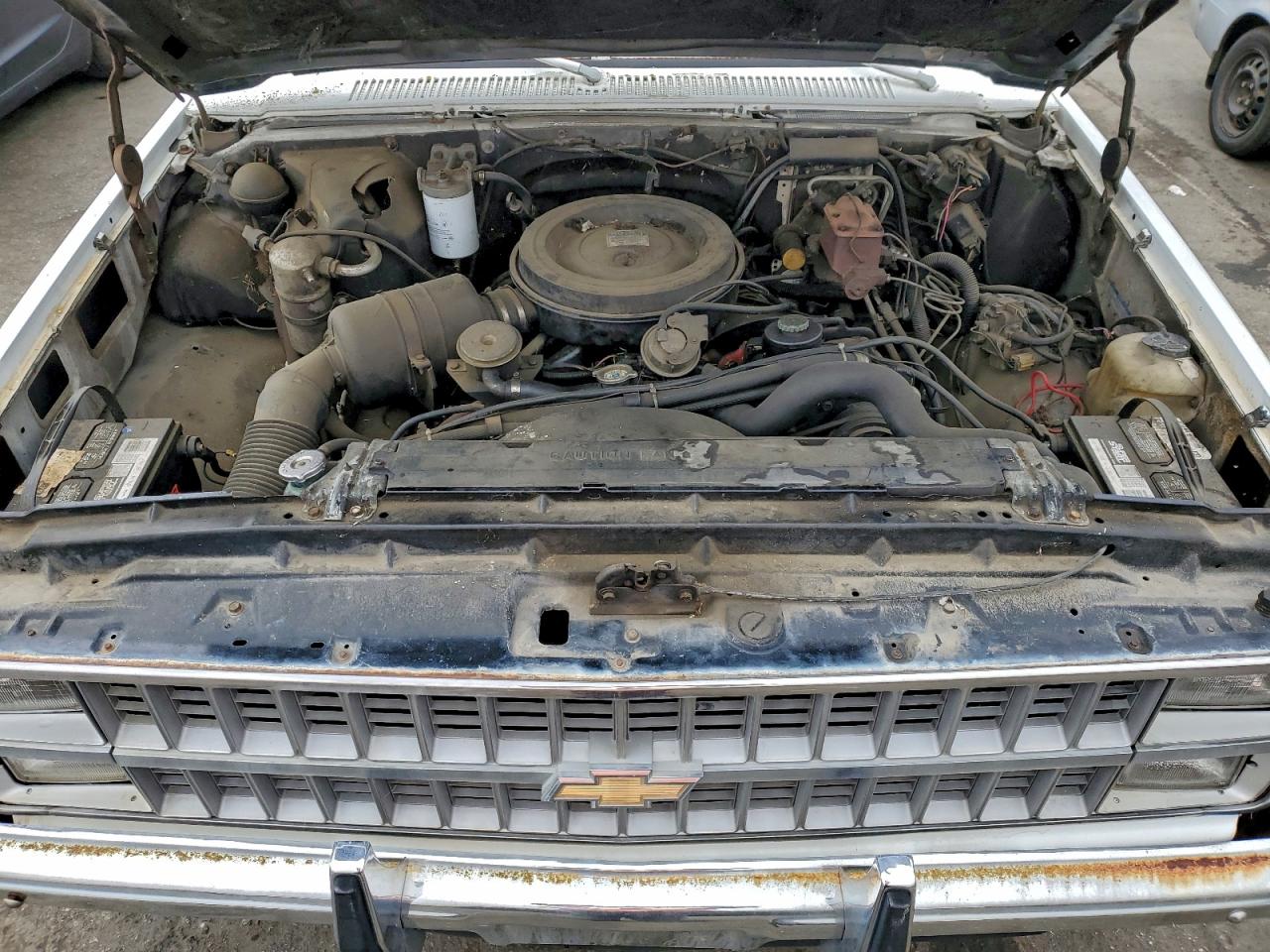 1982 Chevrolet C10 Two Tone vin: 1GCDC14CXCS109805