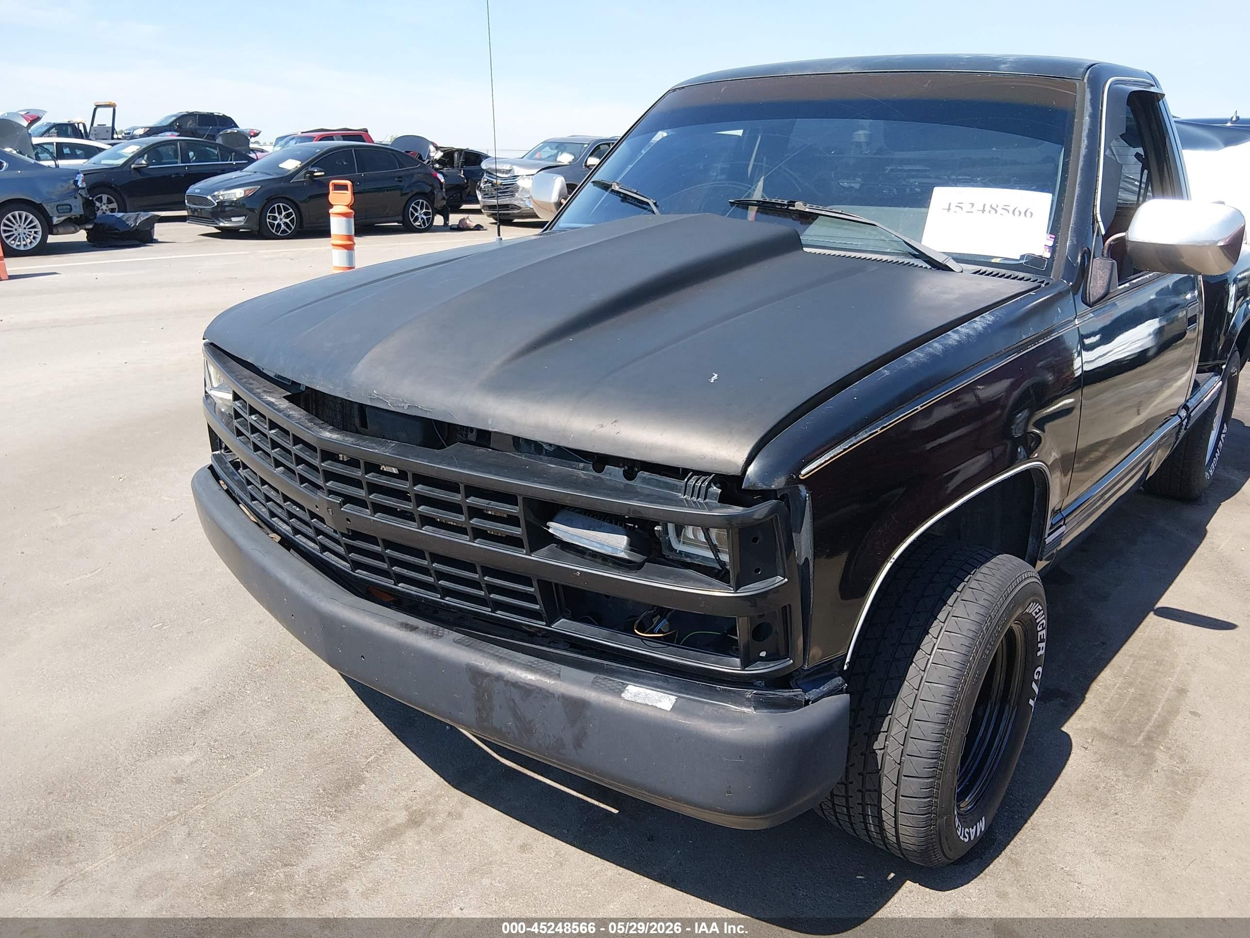 1989 Chevrolet Gmt-400 C1500 Black vin: 1GCDC14H0KZ175412