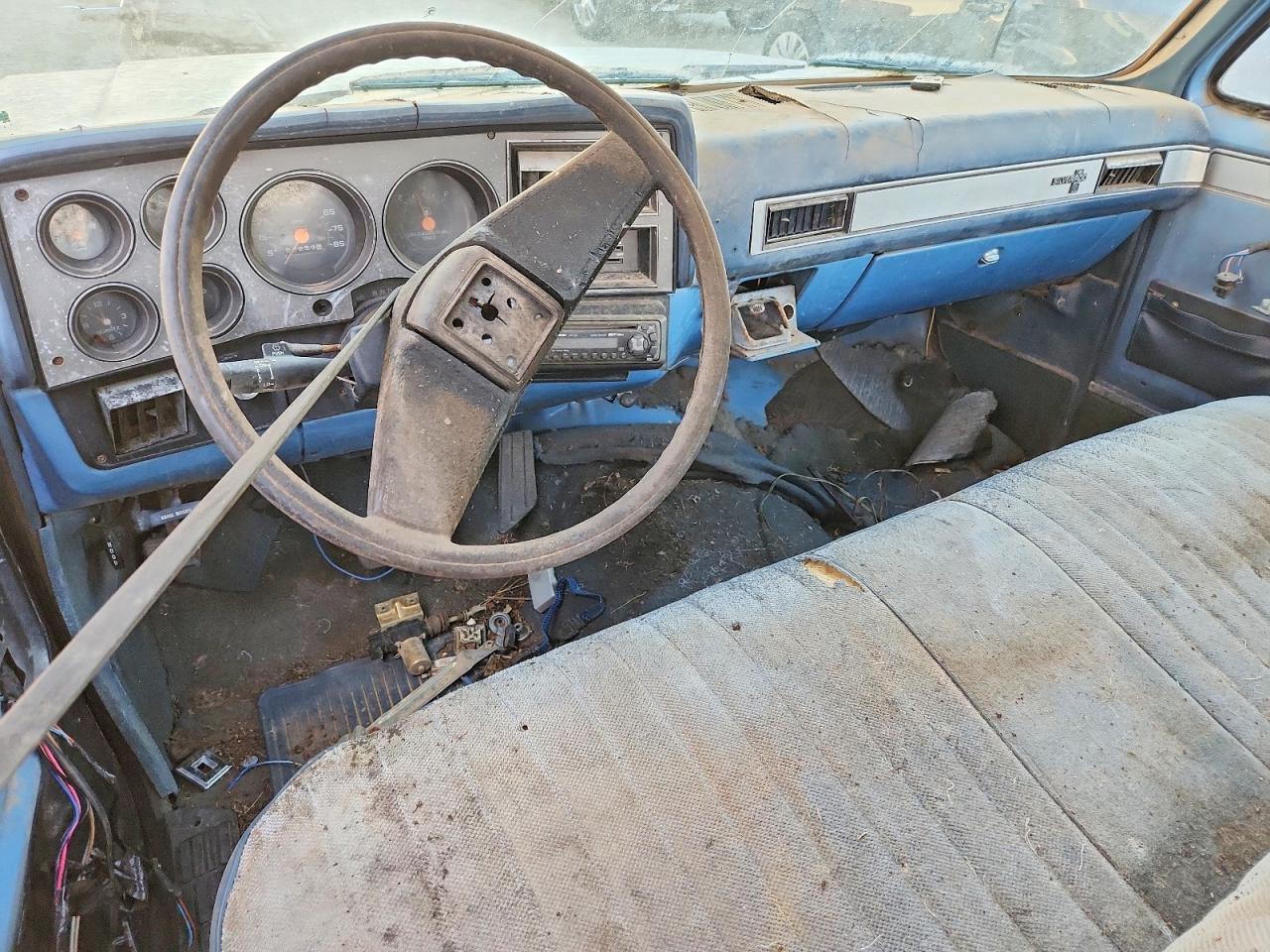 1985 Chevrolet C10 Two Tone vin: 1GCDC14H1FS114326