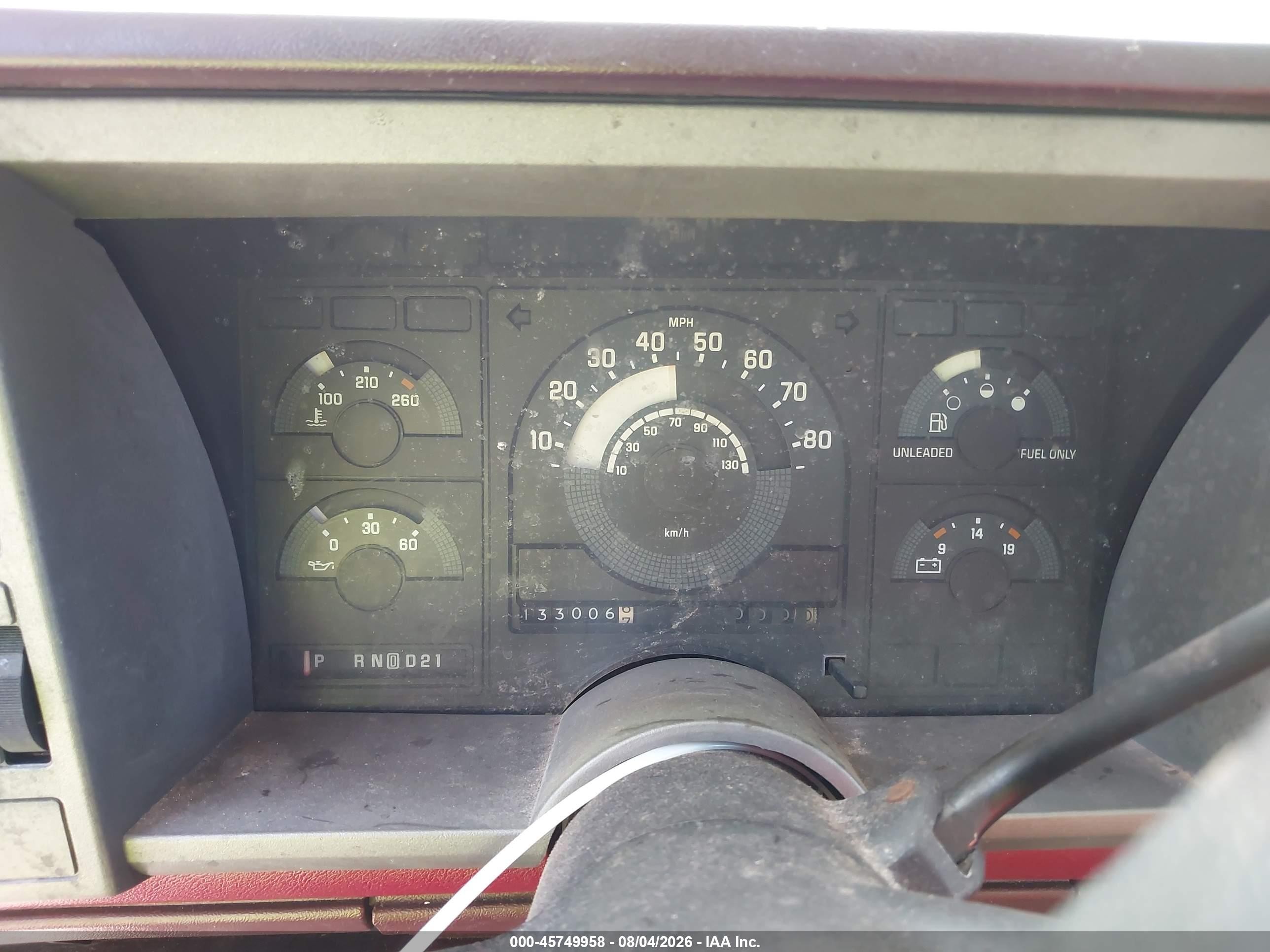 1989 Chevrolet Gmt-400 C1500 Red vin: 1GCDC14H1KE150770
