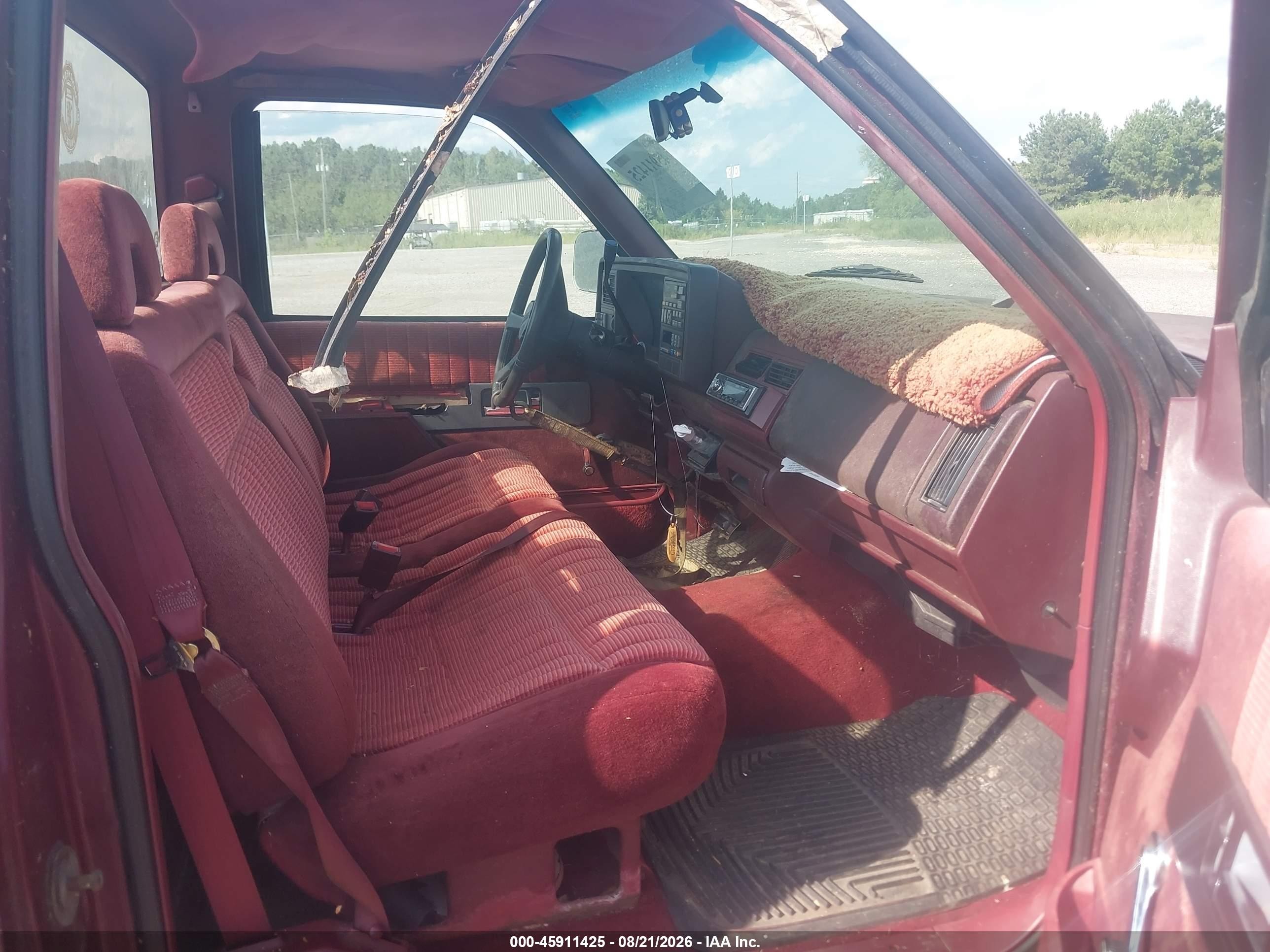 1993 Chevrolet Gmt-400 C1500 Red vin: 1GCDC14H1PZ141423