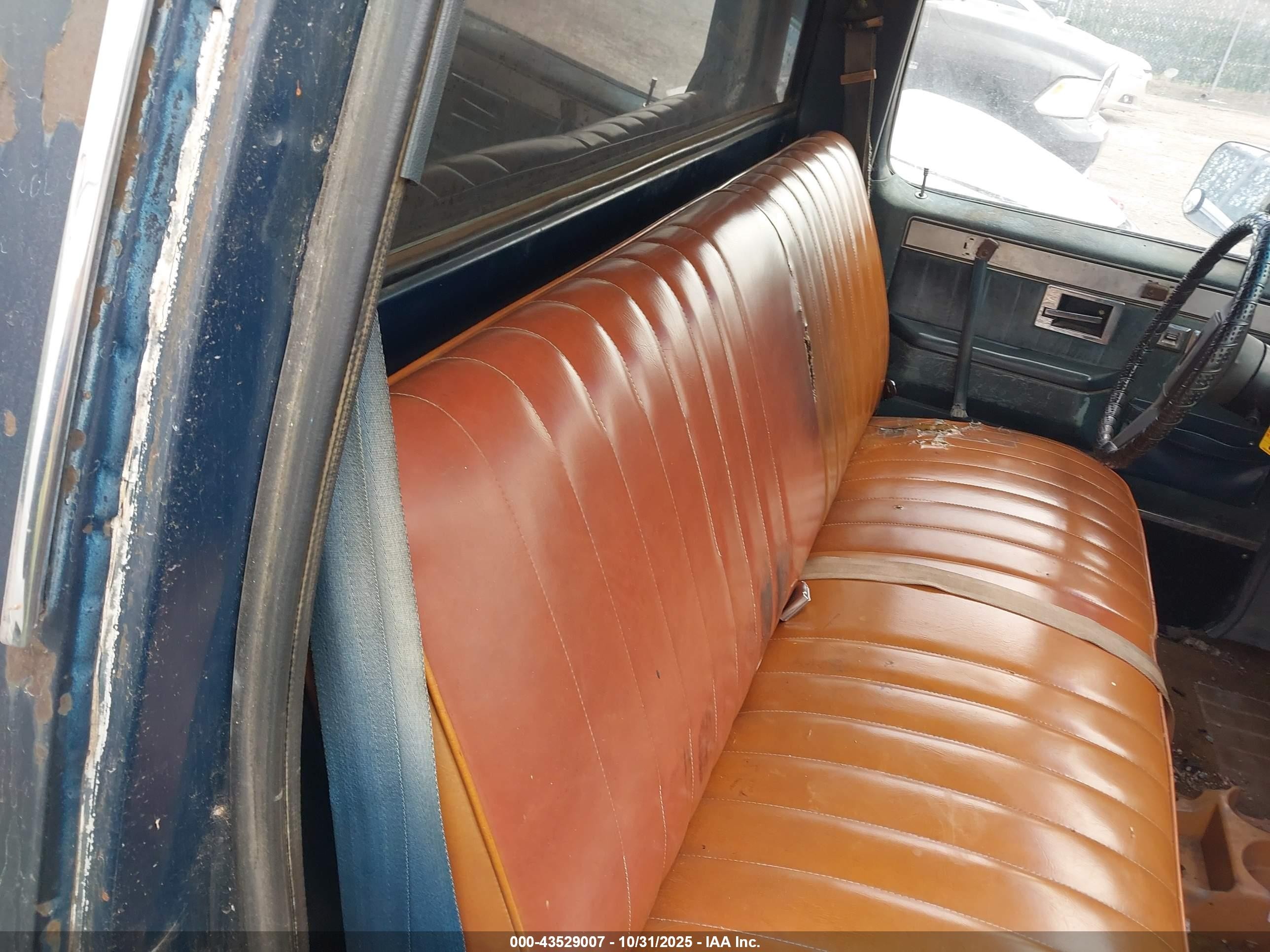 1982 Chevrolet C10   Dark Blue vin: 1GCDC14H2CF336443