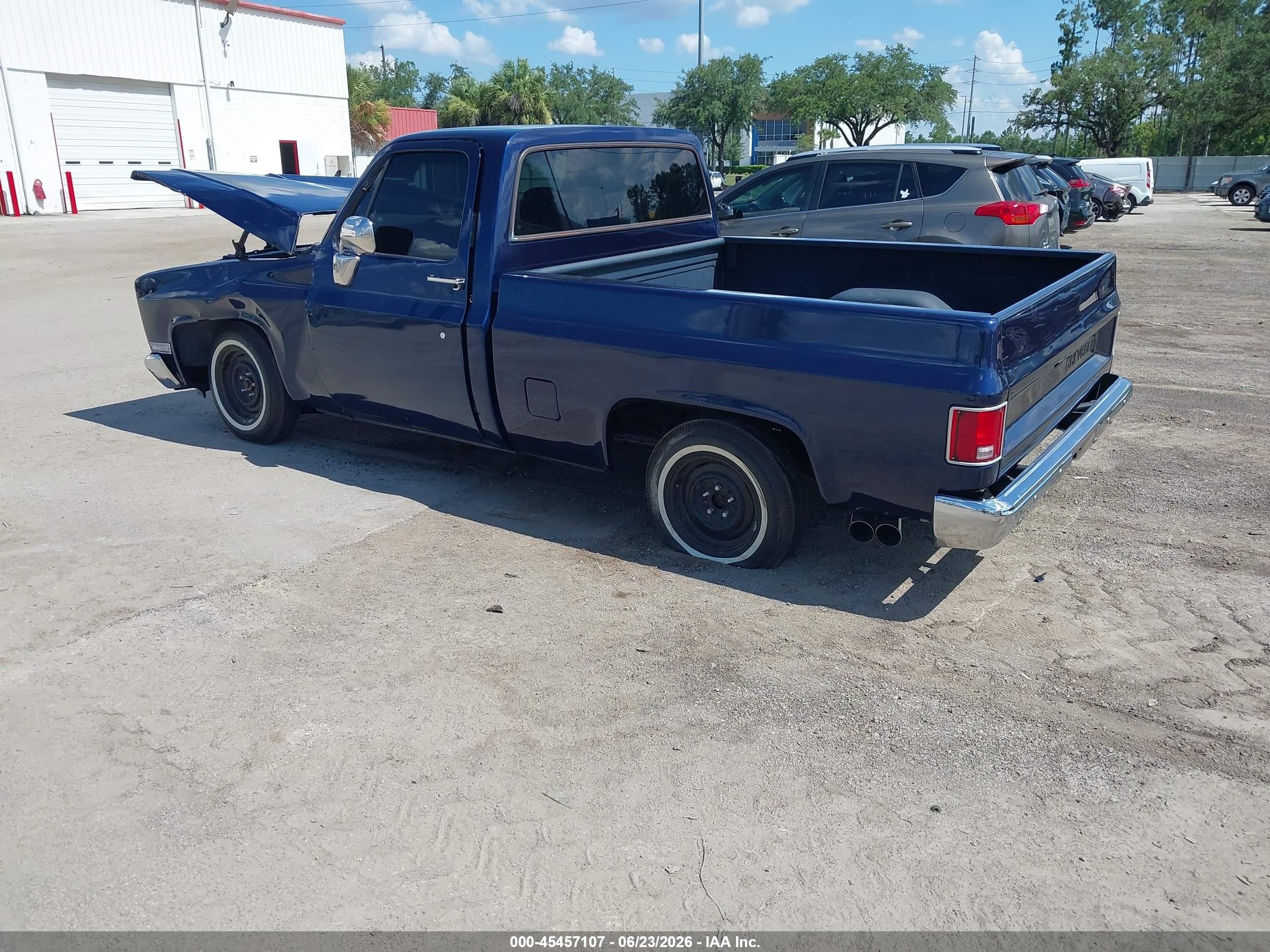 1986 Chevrolet C10   Blue vin: 1GCDC14H2GF397779