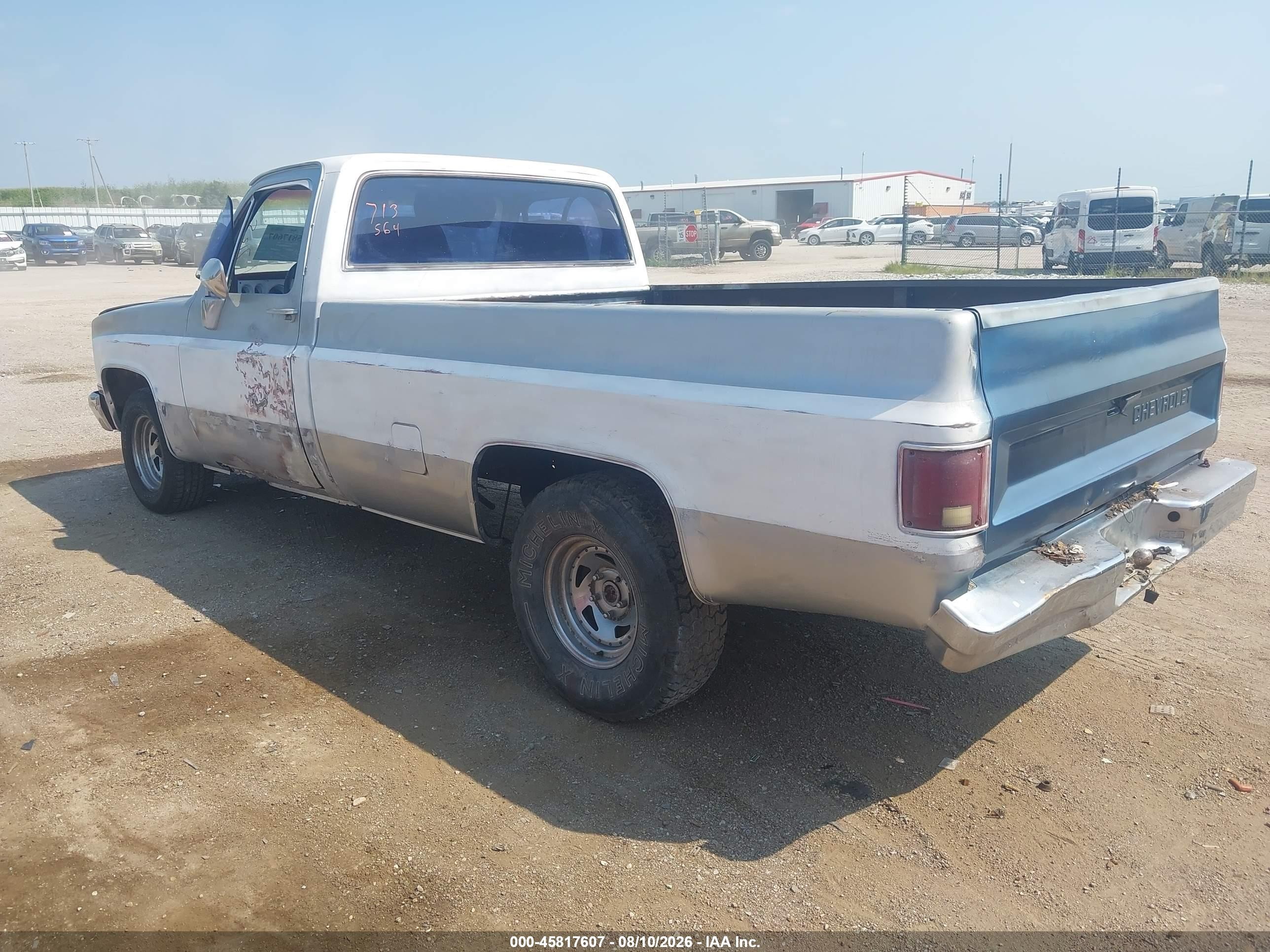 1983 Chevrolet C10   White vin: 1GCDC14H4DJ142205