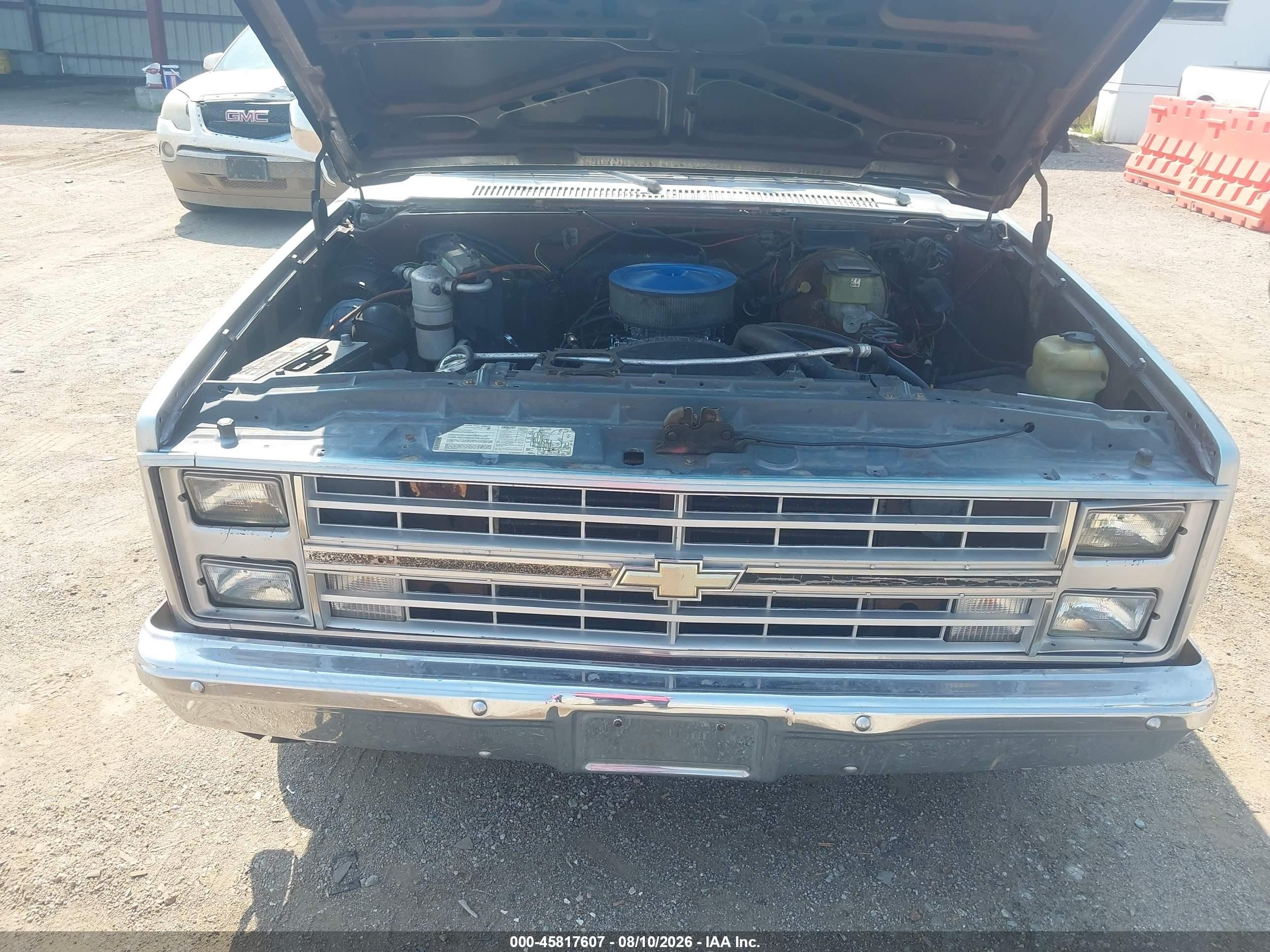 1983 Chevrolet C10   White vin: 1GCDC14H4DJ142205