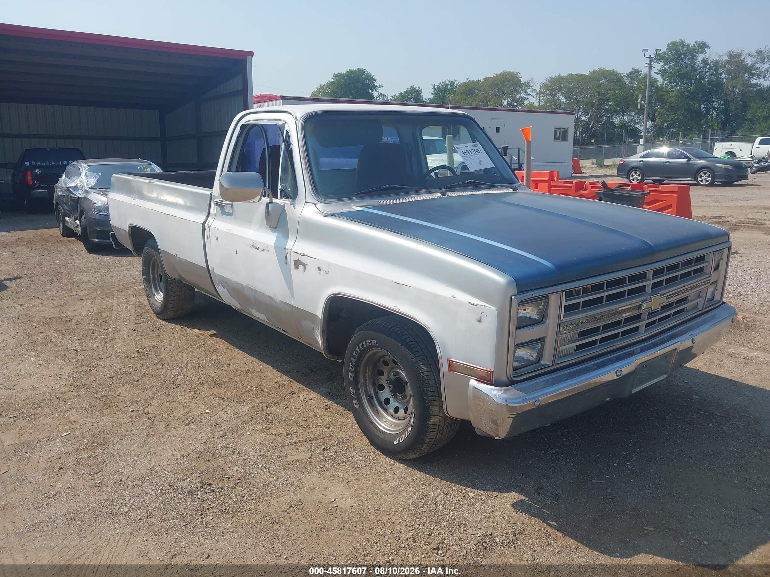1983 Chevrolet C10   White vin: 1GCDC14H4DJ142205