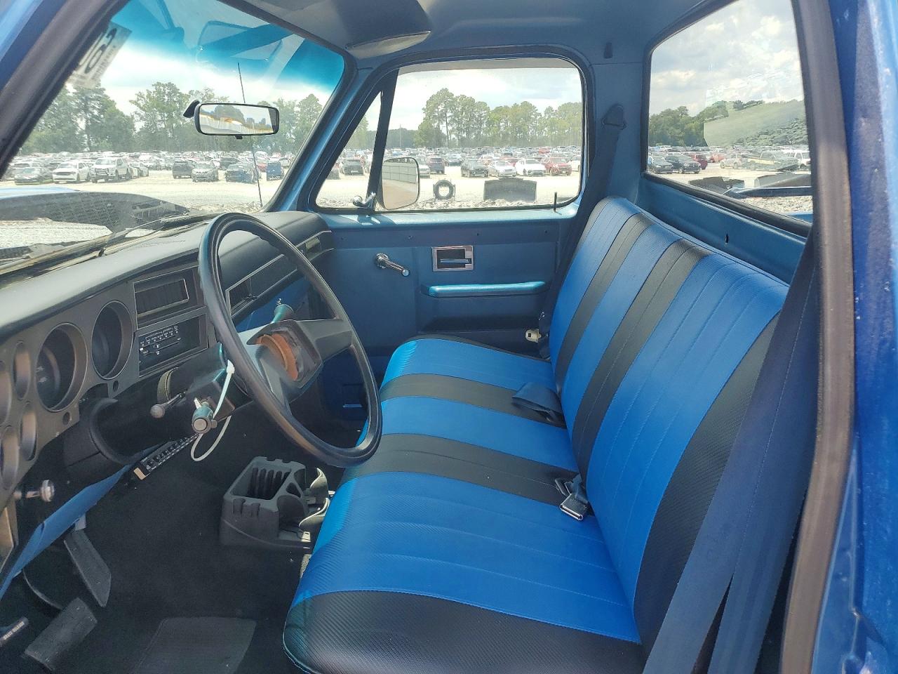 1986 Chevrolet C10 Blue vin: 1GCDC14H4GF323652