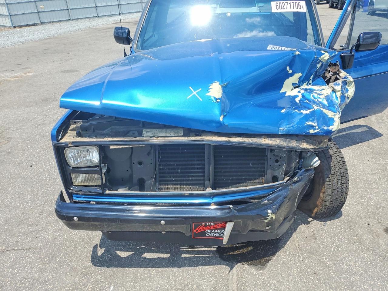 1986 Chevrolet C10 Blue vin: 1GCDC14H4GF323652