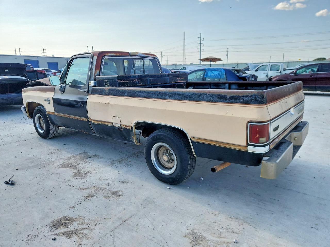1986 Chevrolet C10 Желто-коричневый vin: 1GCDC14H5GS196238