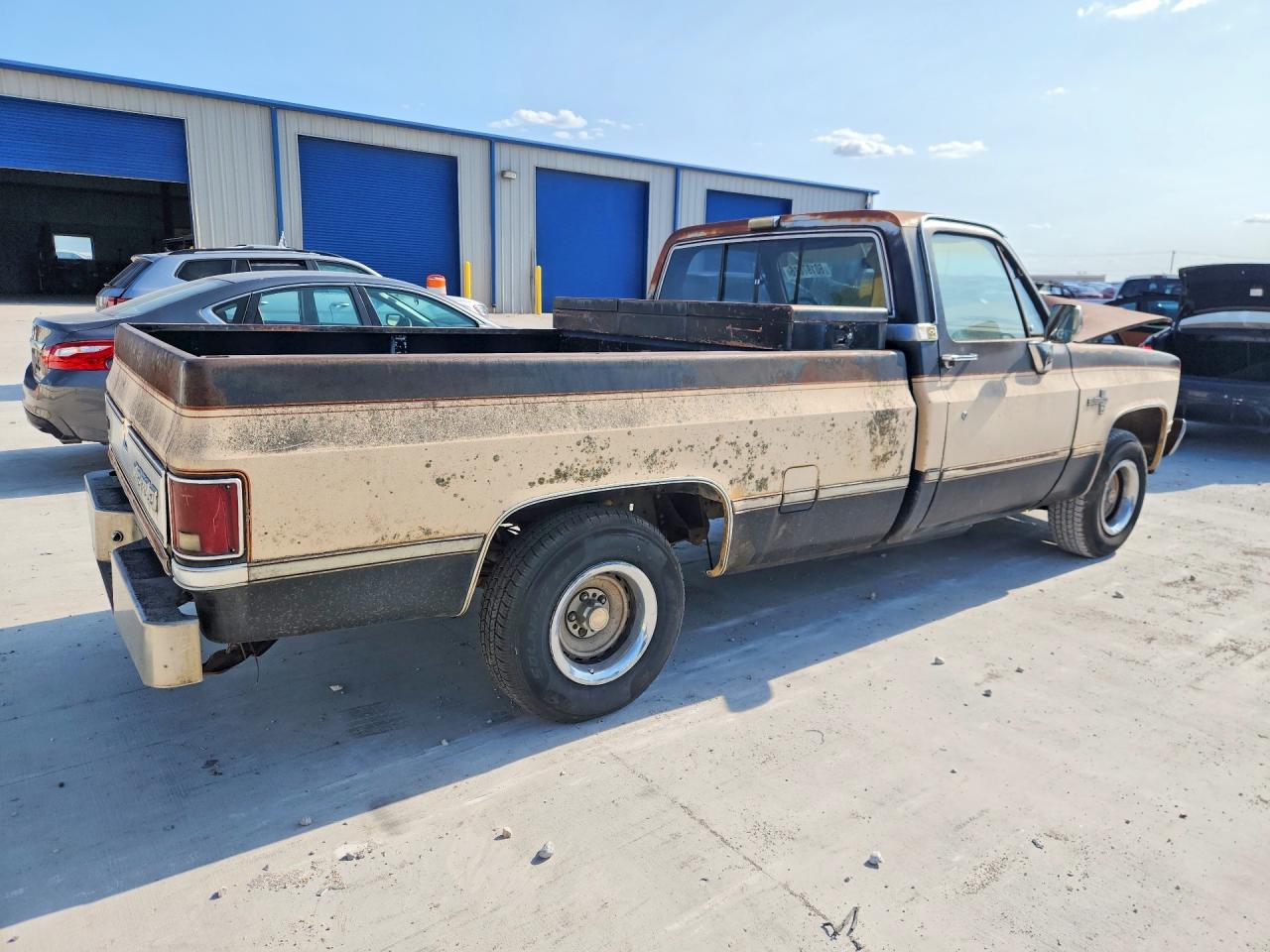1986 Chevrolet C10 Желто-коричневый vin: 1GCDC14H5GS196238