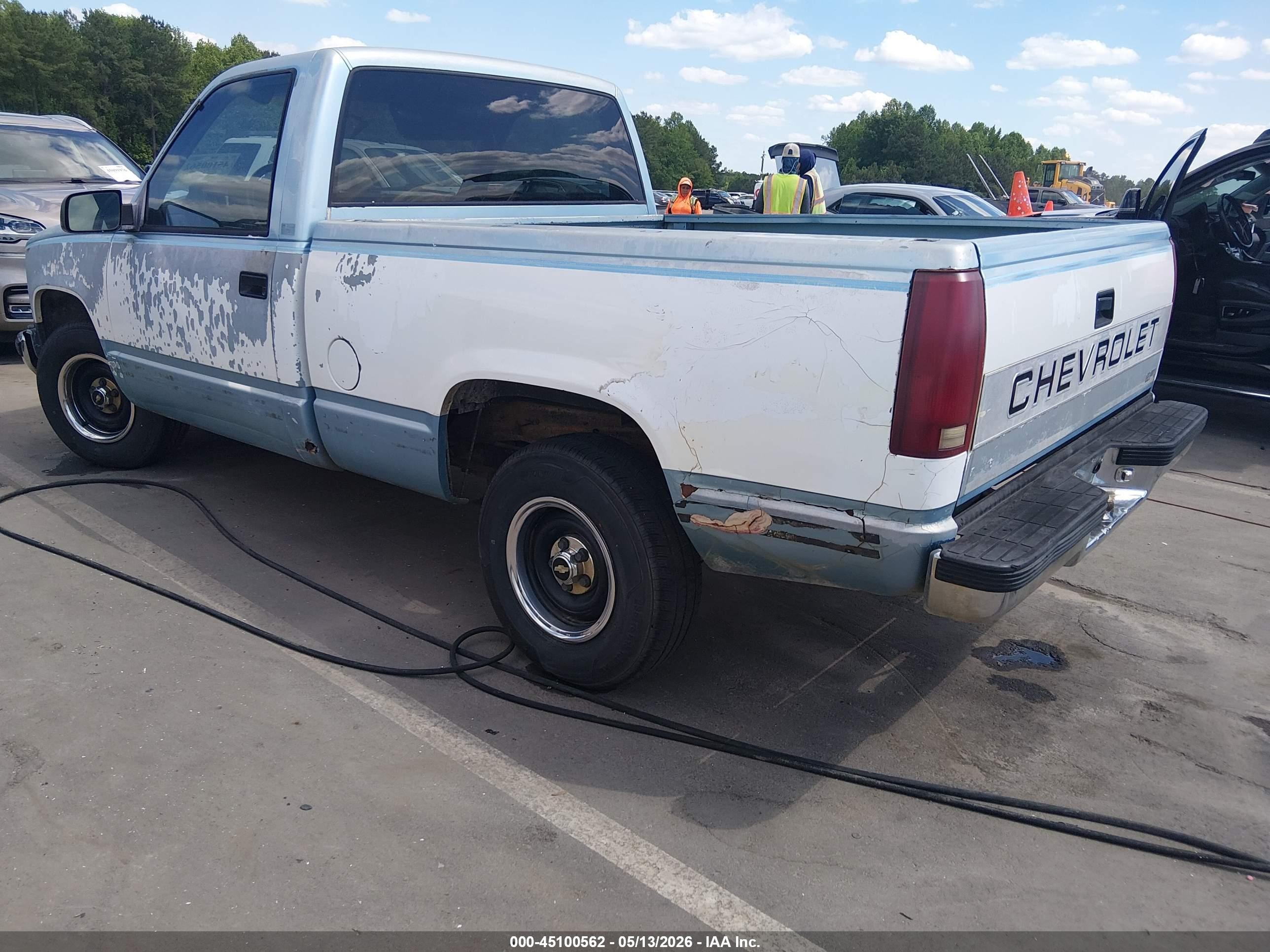 1989 Chevrolet Gmt-400 C1500 Light Blue vin: 1GCDC14H6KZ114050