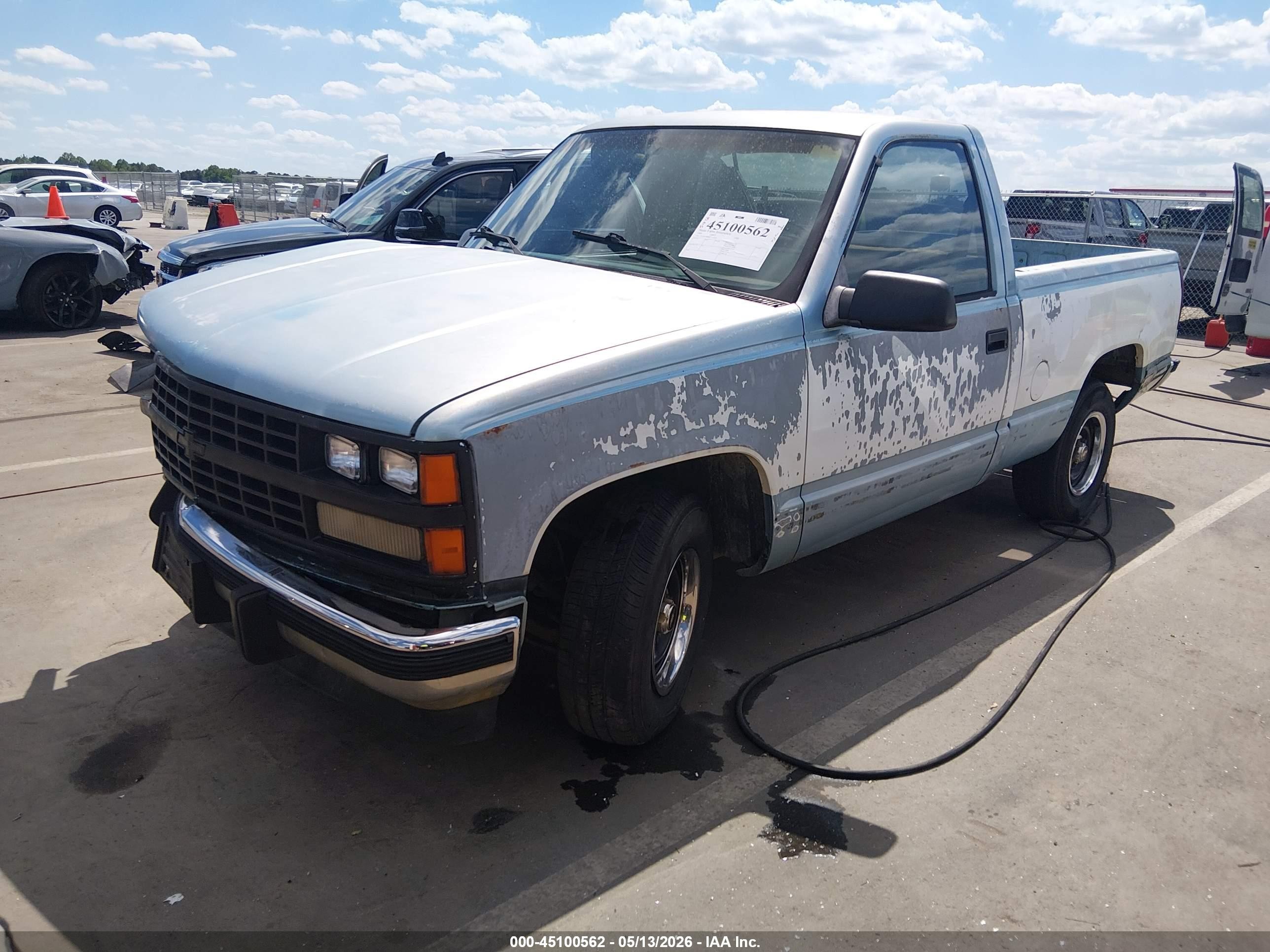 1989 Chevrolet Gmt-400 C1500 Light Blue vin: 1GCDC14H6KZ114050