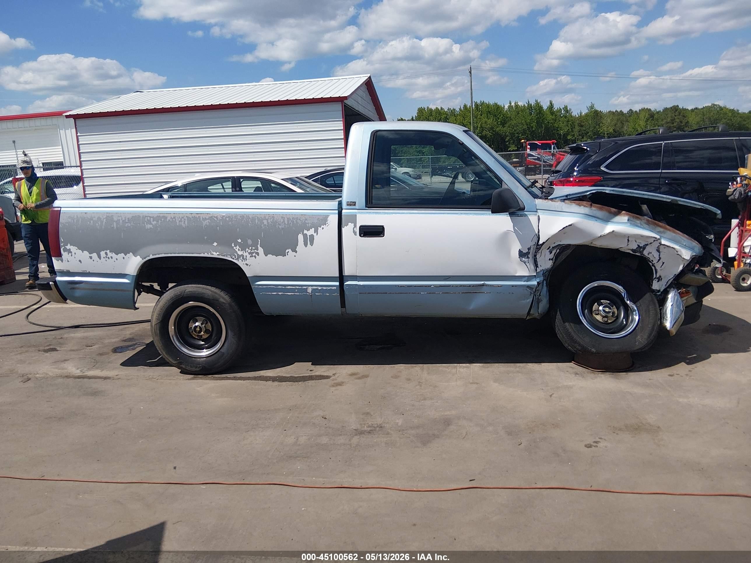 1989 Chevrolet Gmt-400 C1500 Light Blue vin: 1GCDC14H6KZ114050