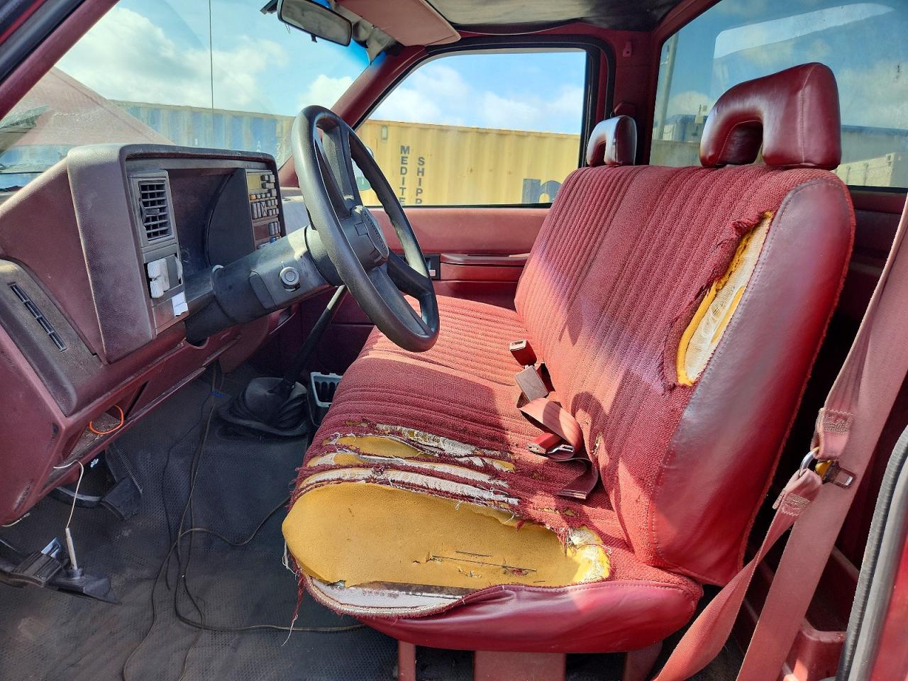 1992 Chevrolet Gmt-400 C1500 Red vin: 1GCDC14H6NZ142998