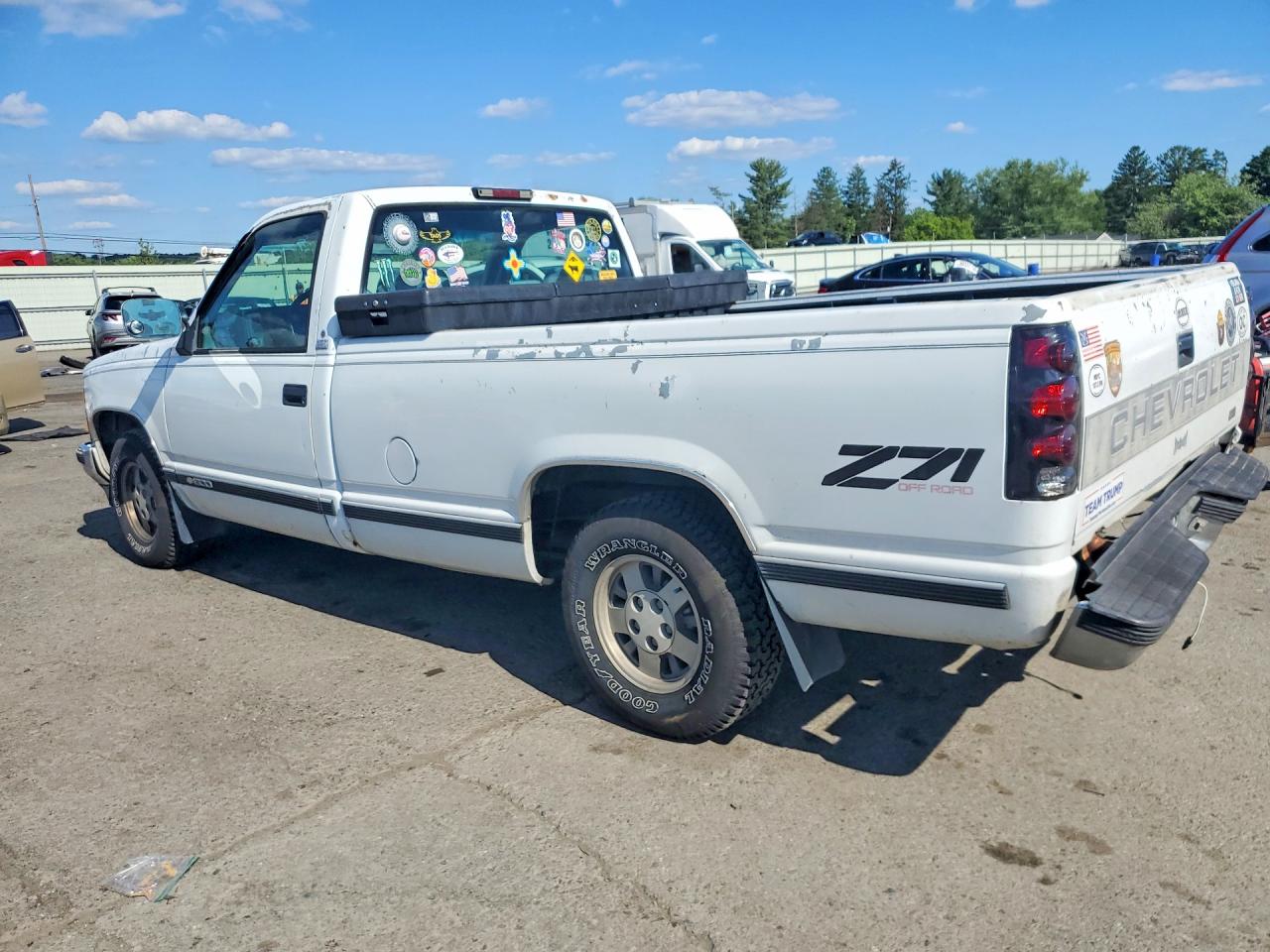1994 Chevrolet Gmt-400 C1500 White vin: 1GCDC14H6RE124272