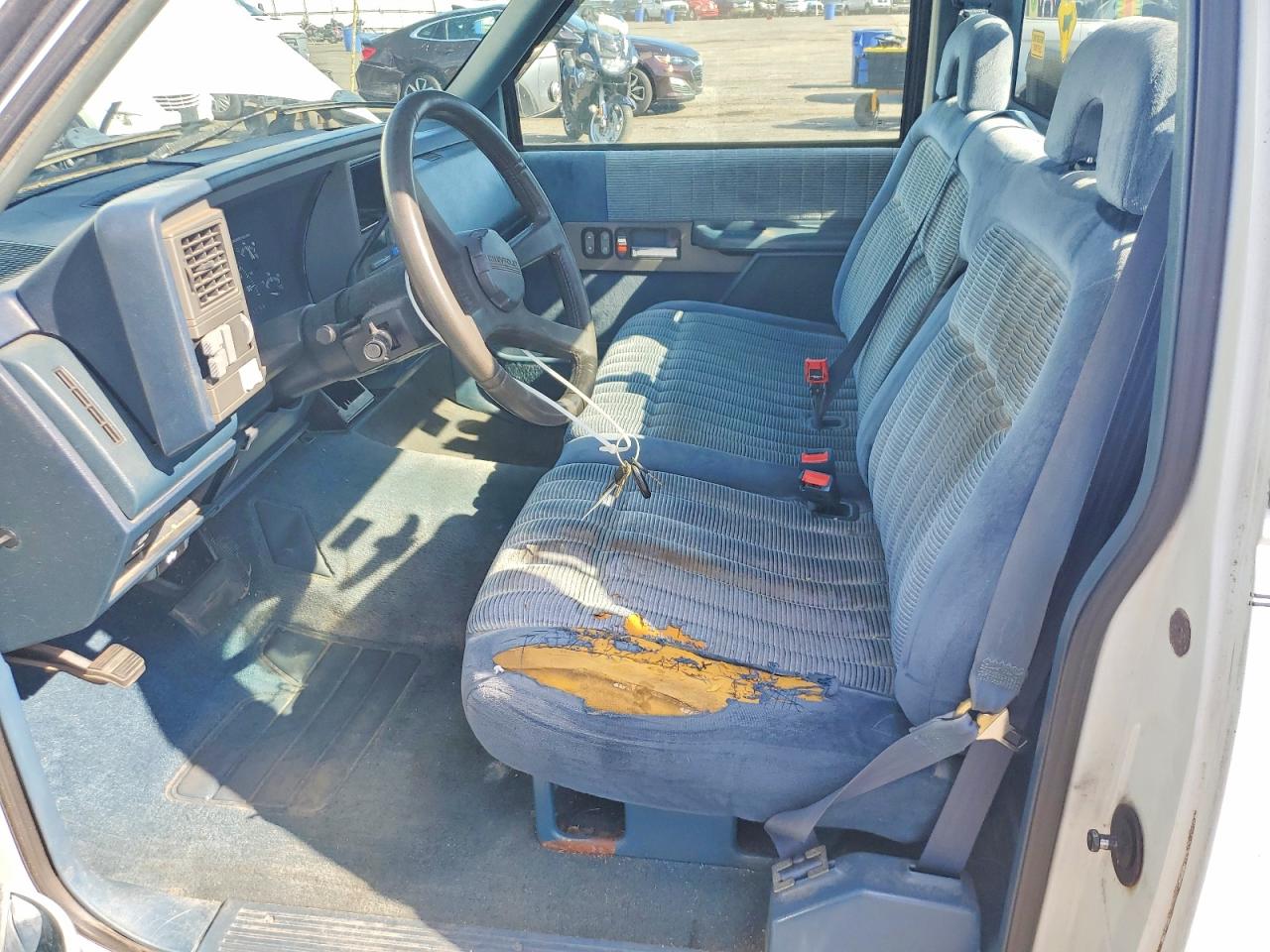 1994 Chevrolet Gmt-400 C1500 White vin: 1GCDC14H6RE124272