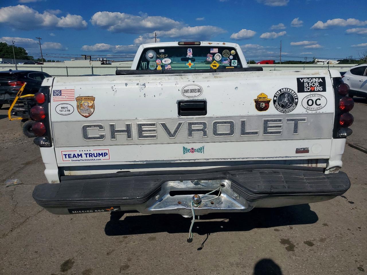 1994 Chevrolet Gmt-400 C1500 White vin: 1GCDC14H6RE124272