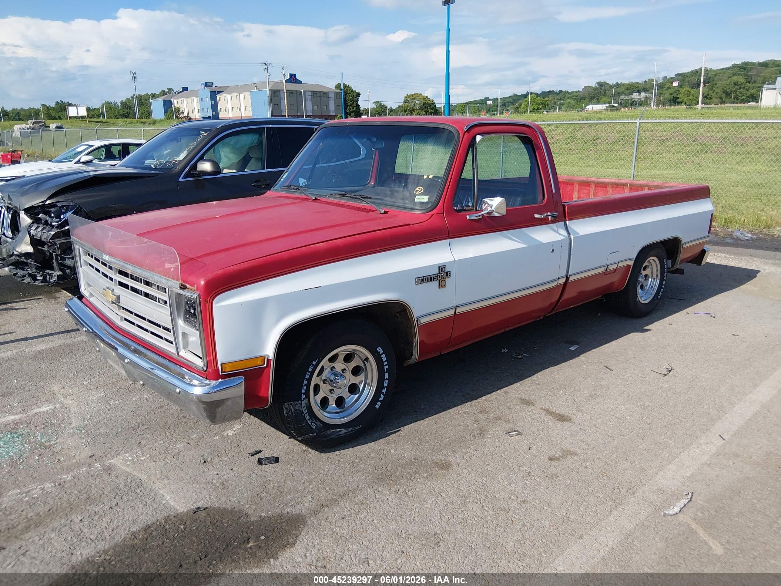 1986 Chevrolet C10   Белый vin: 1GCDC14H7GS162429