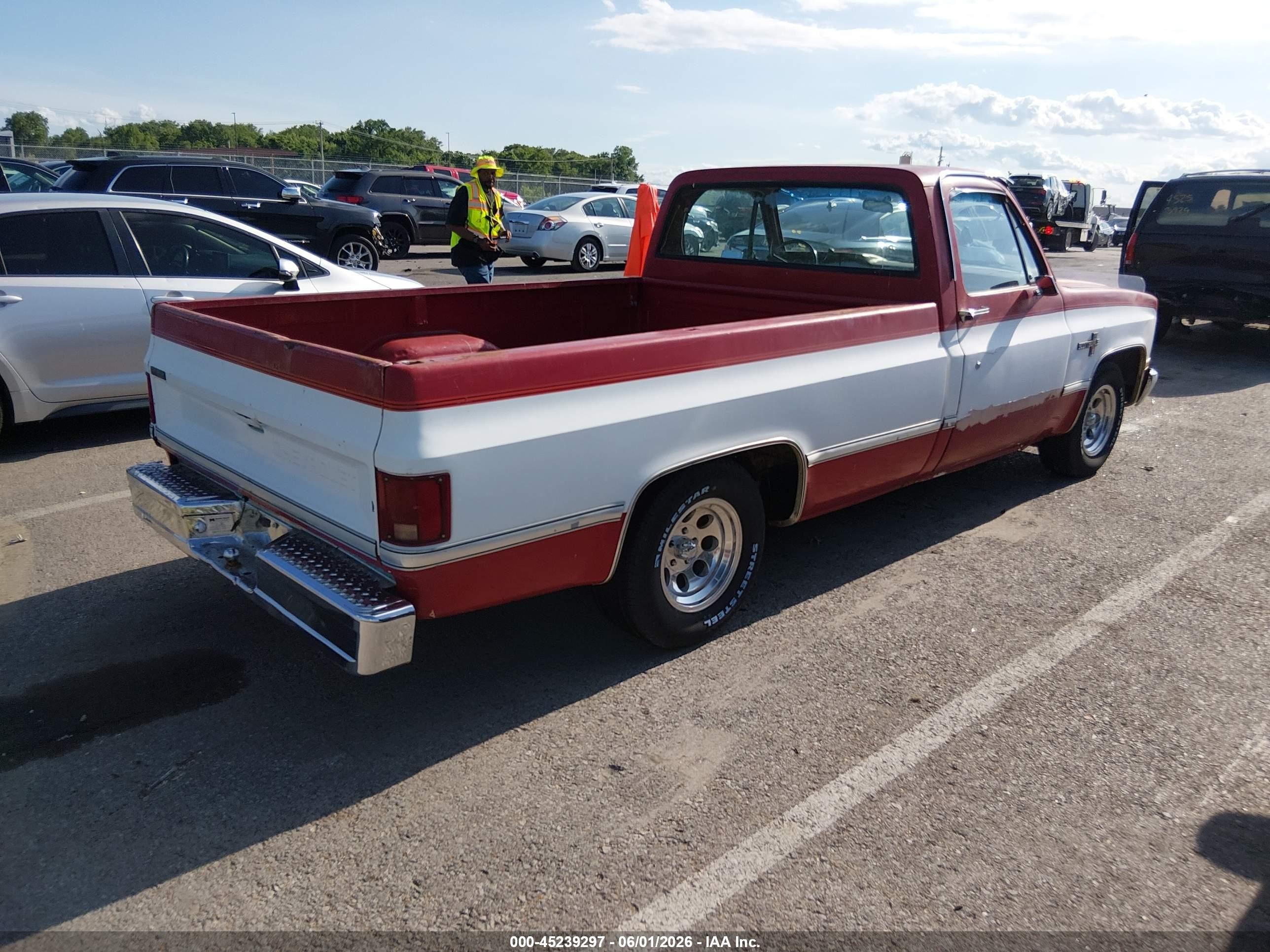 1986 Chevrolet C10   Белый vin: 1GCDC14H7GS162429