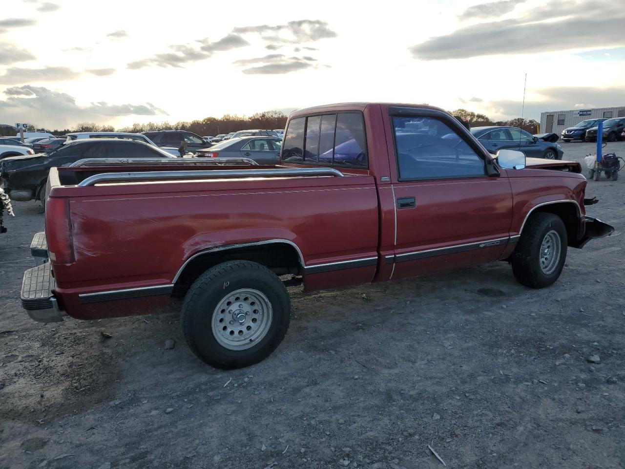 1990 Chevrolet Gmt-400 C1500 Red vin: 1GCDC14H8LZ261715