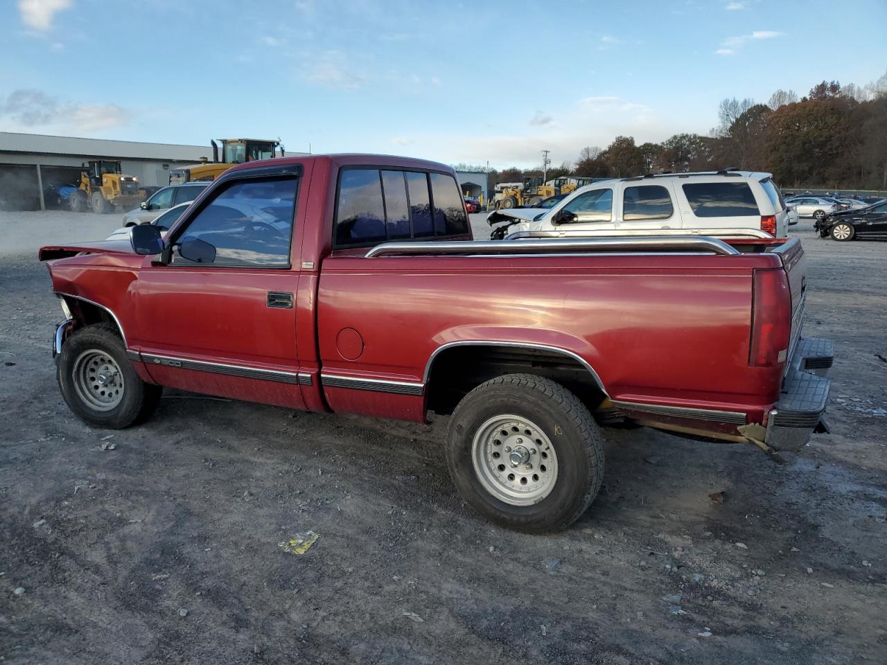 1990 Chevrolet Gmt-400 C1500 Red vin: 1GCDC14H8LZ261715