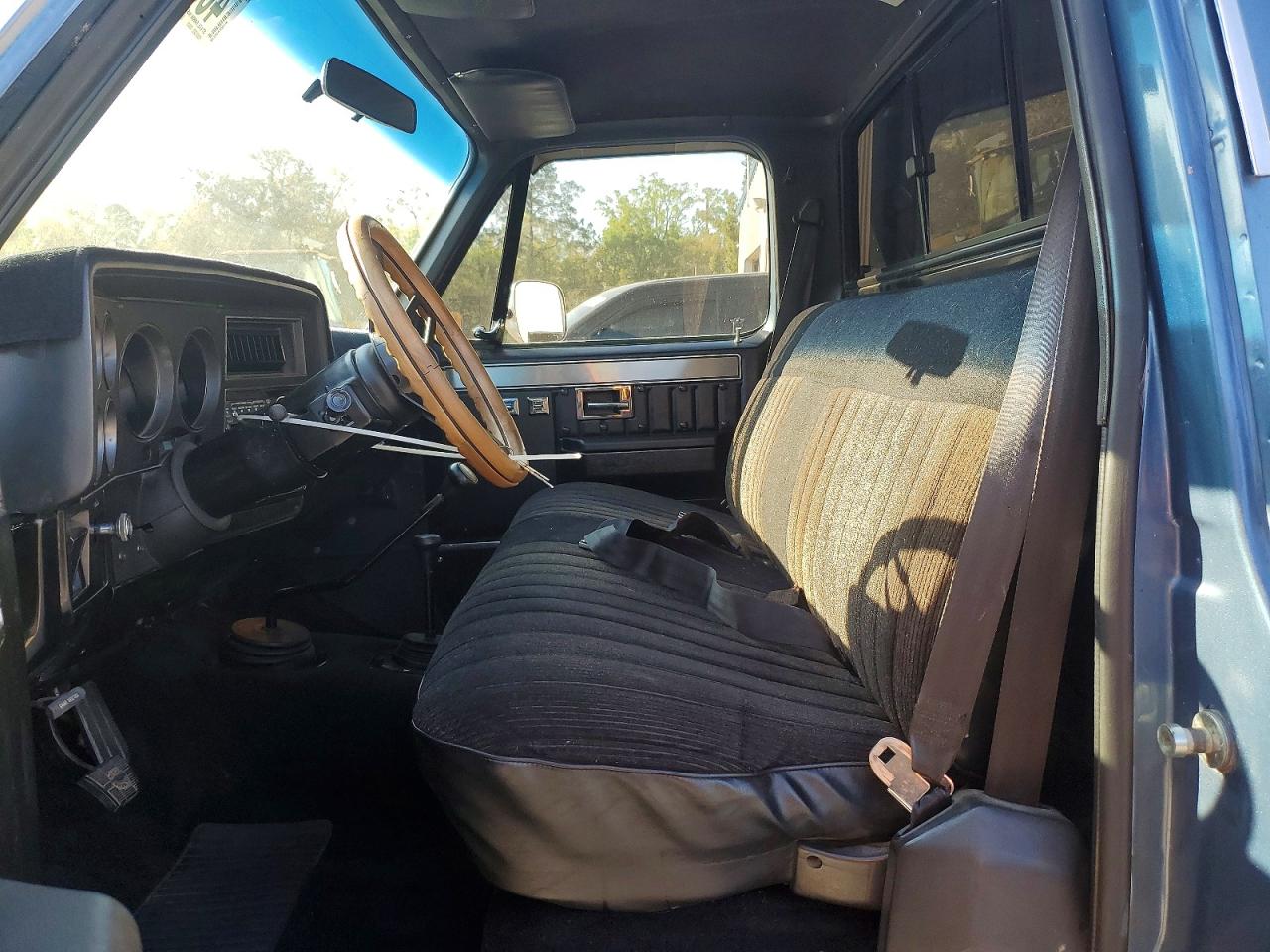 1984 Chev C10 Синий vin: 1GCDC14H9EF342100