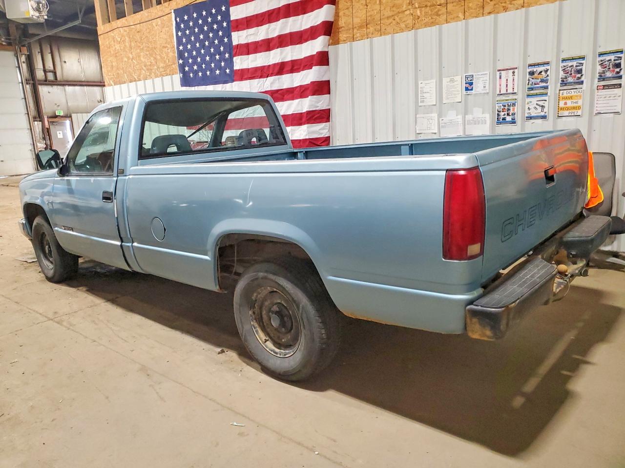 1992 Chevrolet Gmt-400 C1500 Blue vin: 1GCDC14HXNE222702