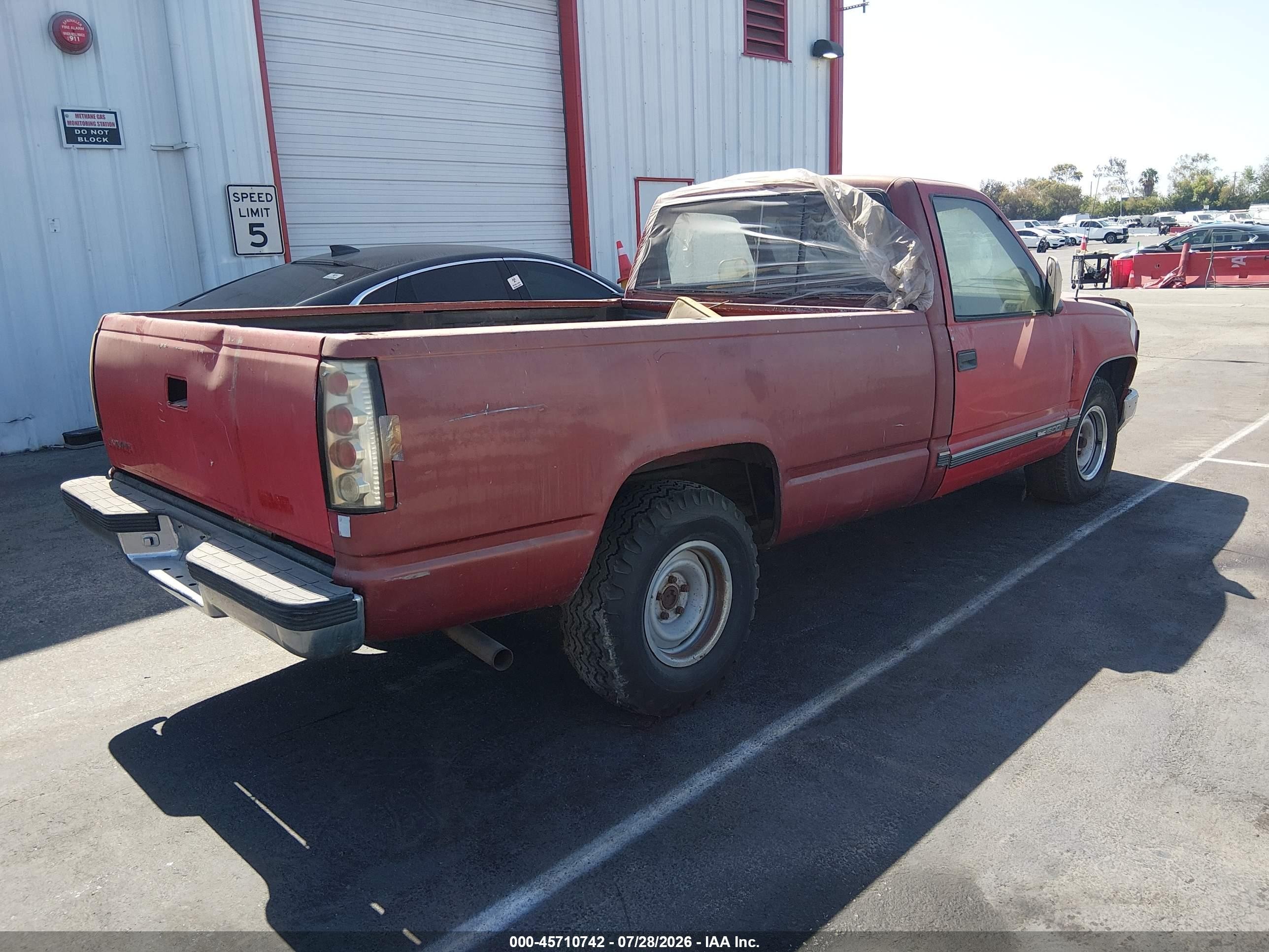 1989 Chevrolet Gmt-400 C1500 Красный vin: 1GCDC14K0KZ285520