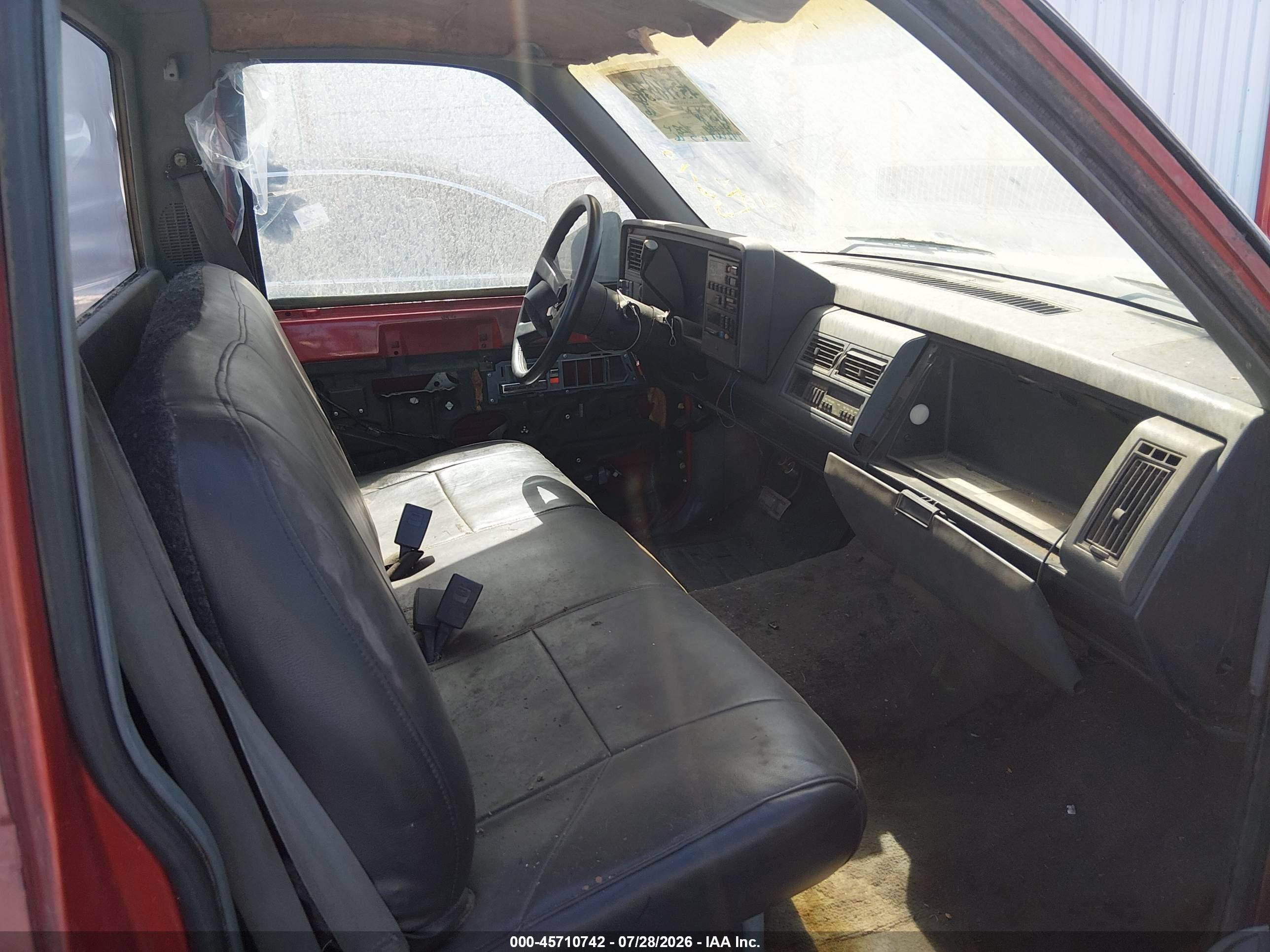 1989 Chevrolet Gmt-400 C1500 Красный vin: 1GCDC14K0KZ285520